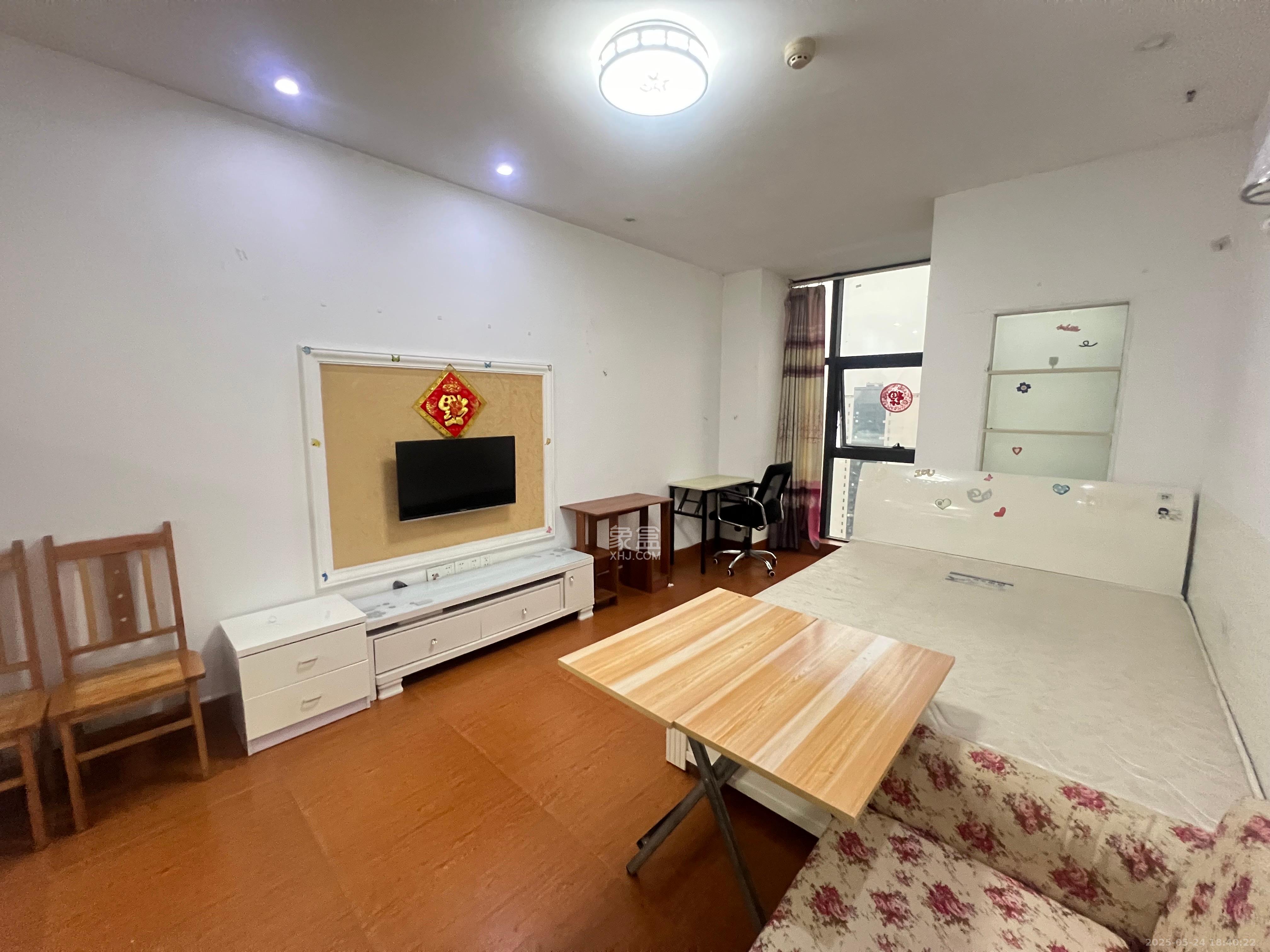 御溪国际 1室1厅1卫 1500.0元/月 御溪国际 1室1厅1卫 1500.0元/月室内图