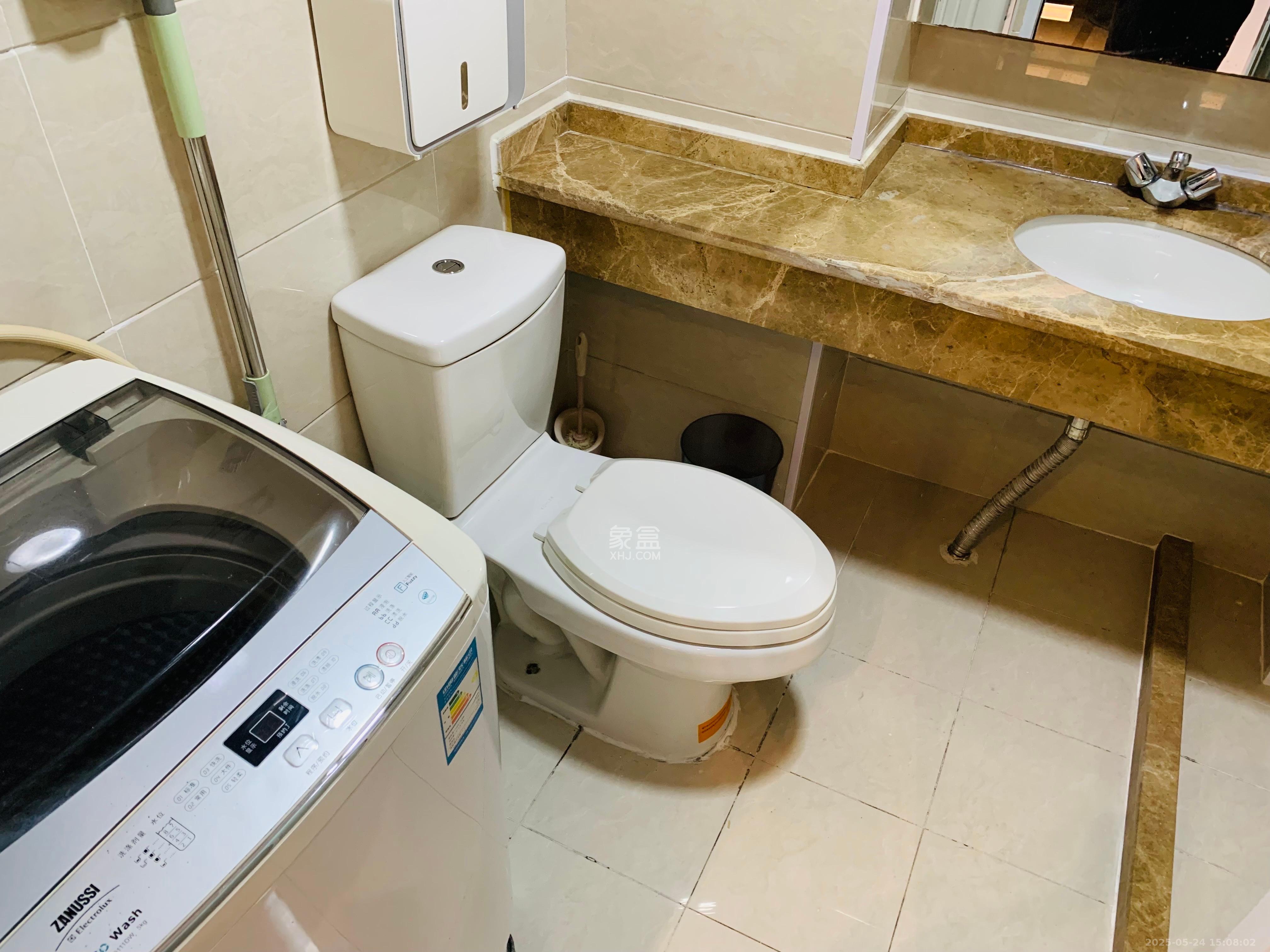 西子一间  1室1厅1卫   1700.00元/月室内图