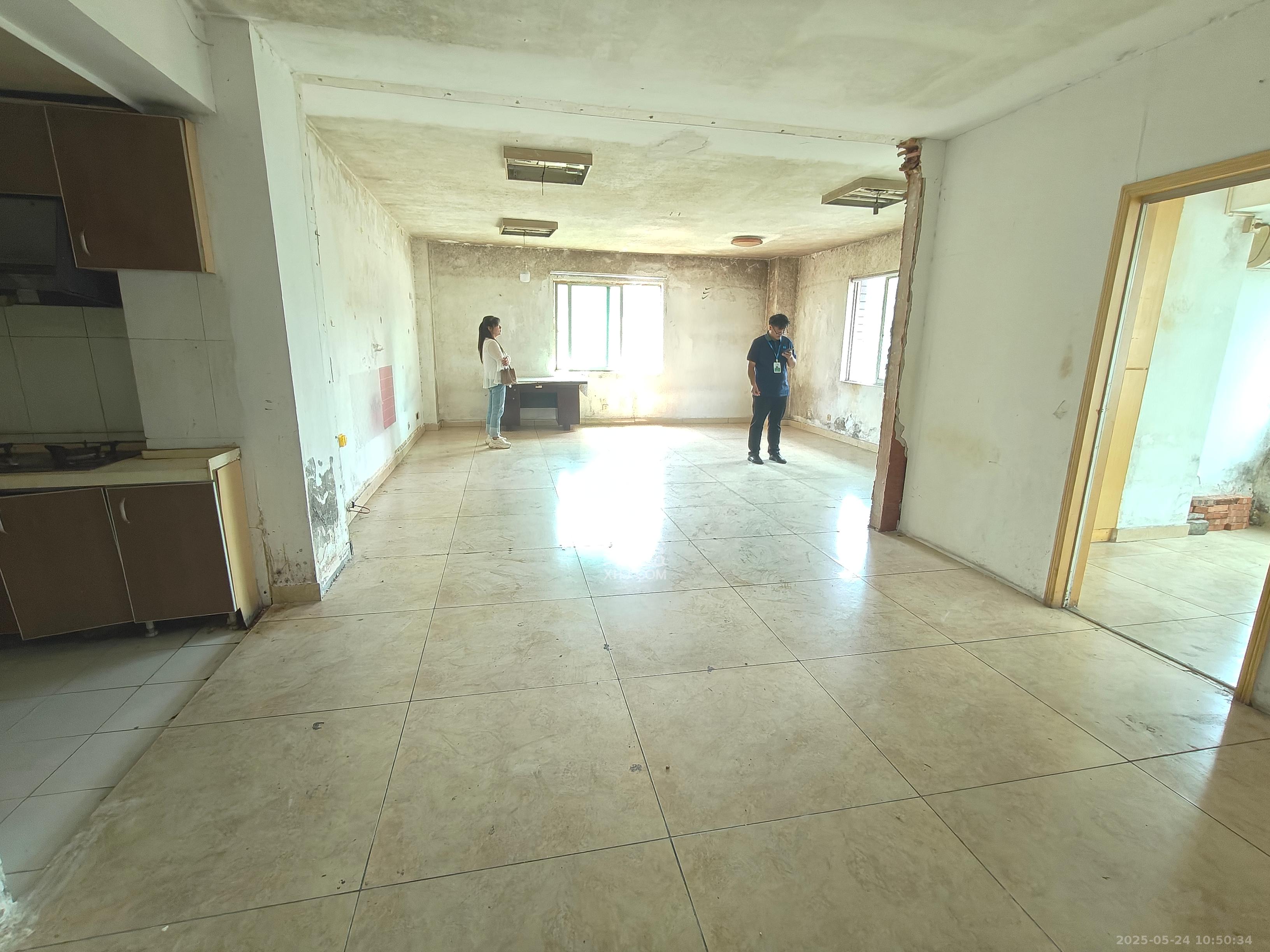 添景阁 2室1厅1卫 2500.0元/月 添景阁 2室1厅1卫 2500.0元/月室内图