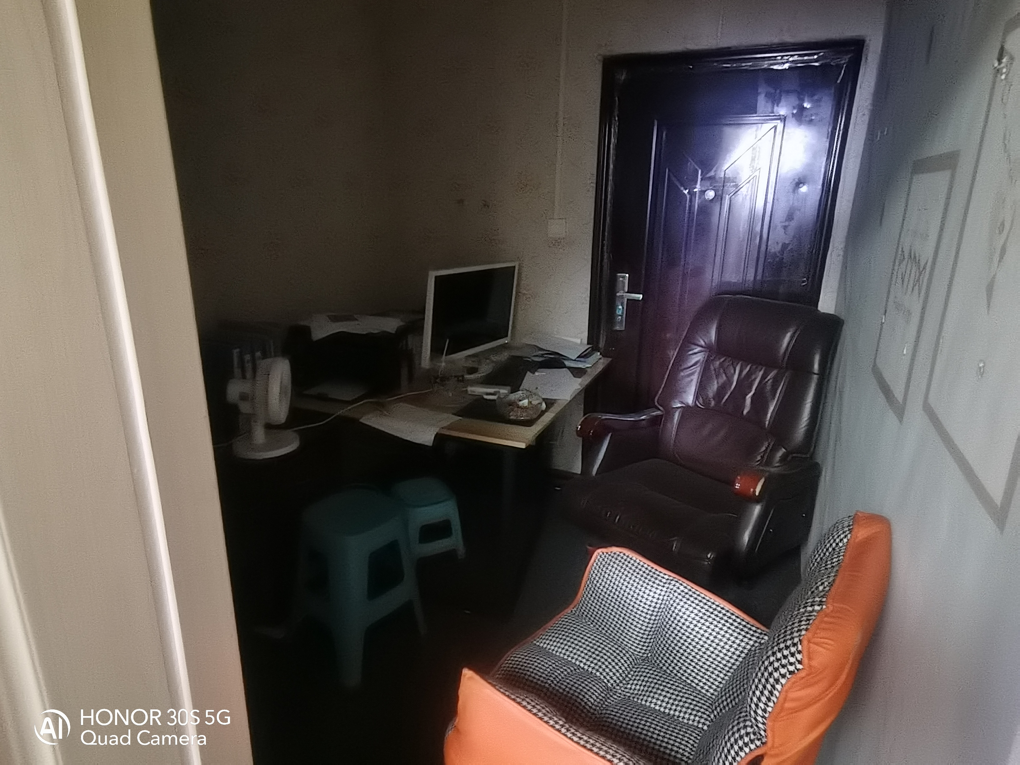 春园步行街--钻石街 2室1厅1卫 35.0万 春园步行街--钻石街 2室1厅1卫 35.0万室内图