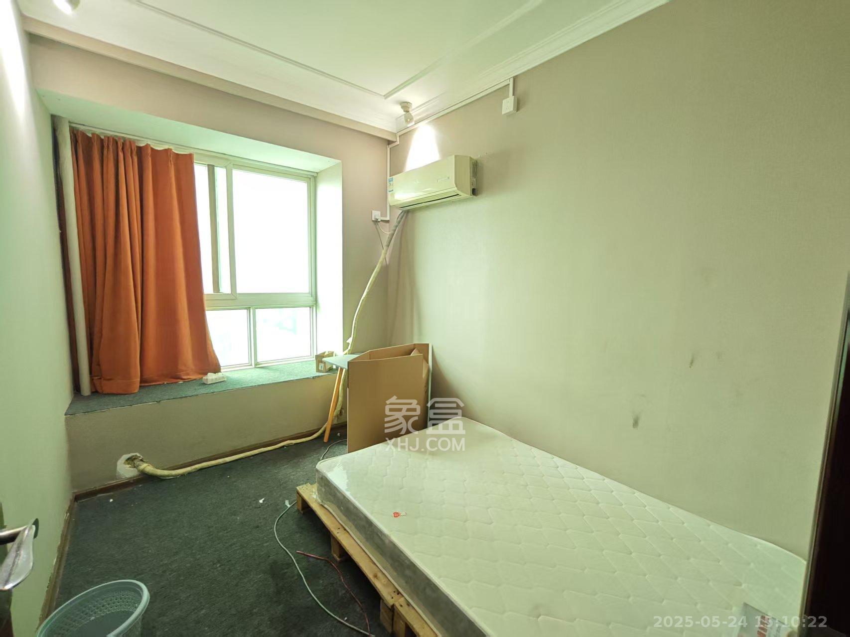 兴威名城 8室2厅1卫 4800.0元/月 兴威名城 8室2厅1卫 4800.0元/月室内图