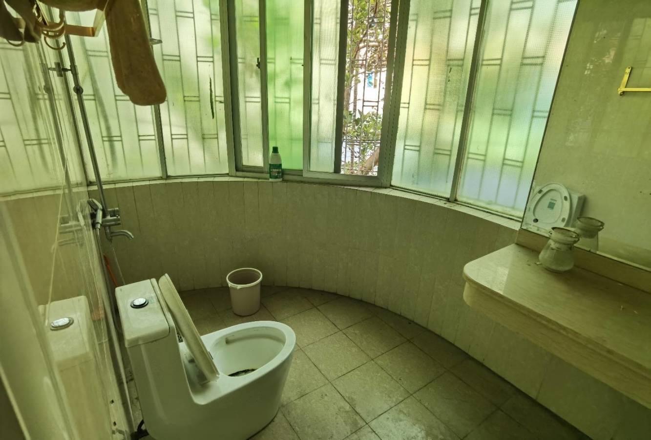 海景湾花园别墅  8室3厅3卫   16000.00元/月户型图