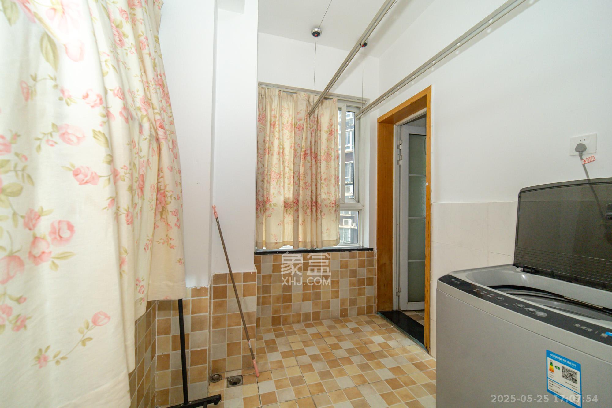 楚天馨苑 3室2厅1卫 78.0万 楚天馨苑 3室2厅1卫 78.0万其他