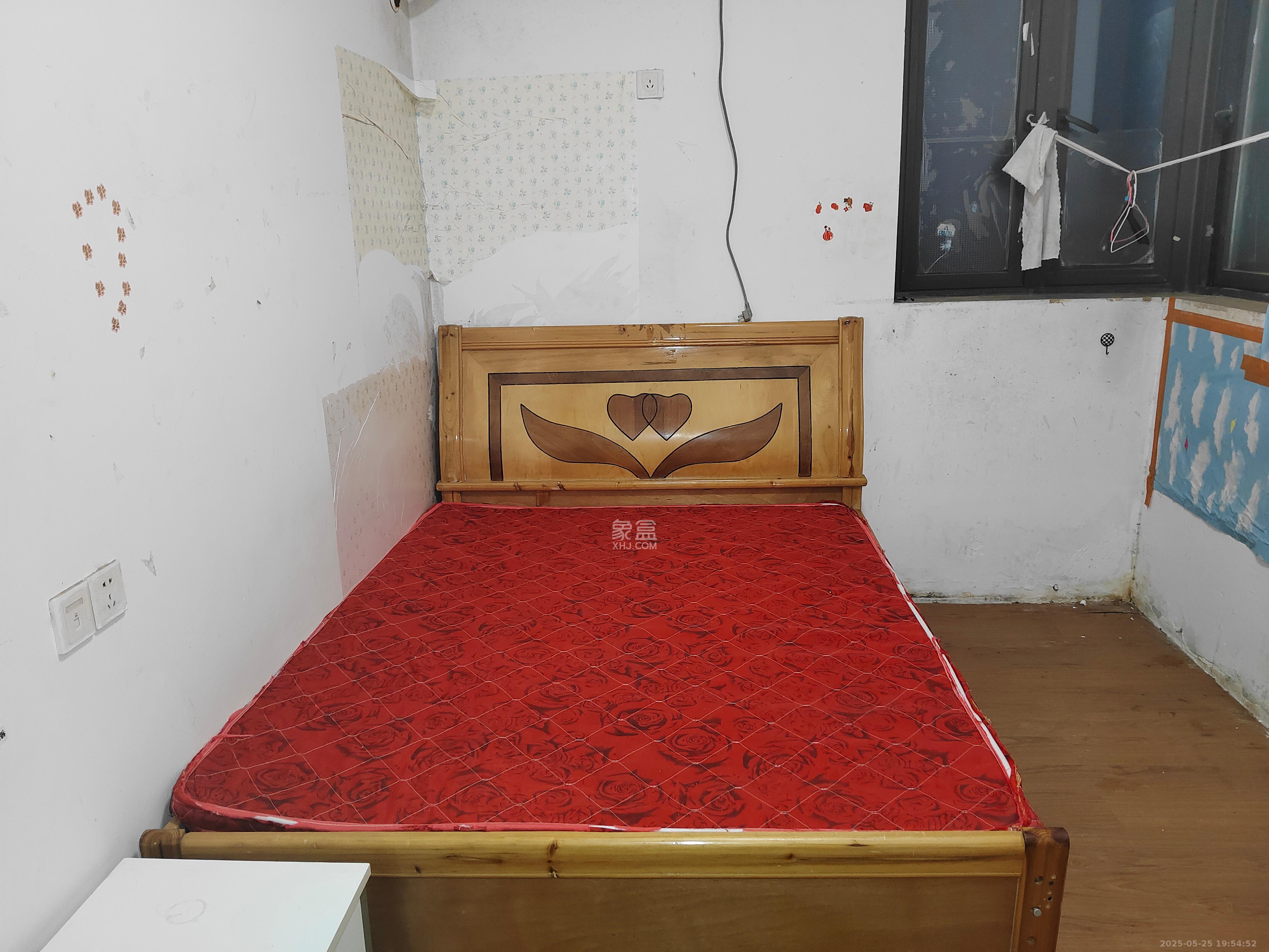 中信凯旋蓝岸(中信新城三期) 3室2厅1卫 1800.0元/月 中信凯旋蓝岸(中信新城三期) 3室2厅1卫 1800.0元/月室内图