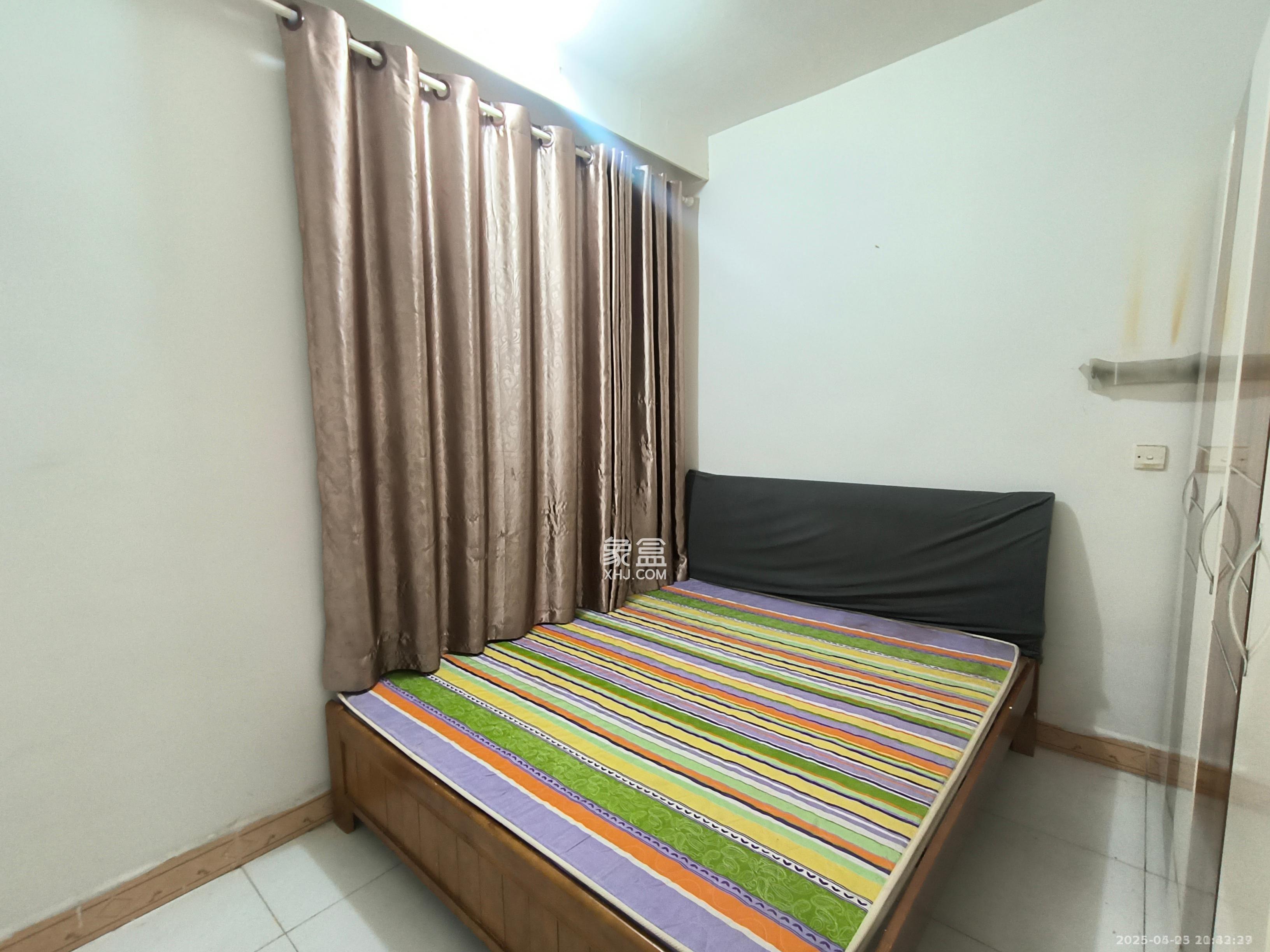 万象新天  2室1厅1卫    2400.0元/月 万象新天  2室1厅1卫    2400.0元/月室内图