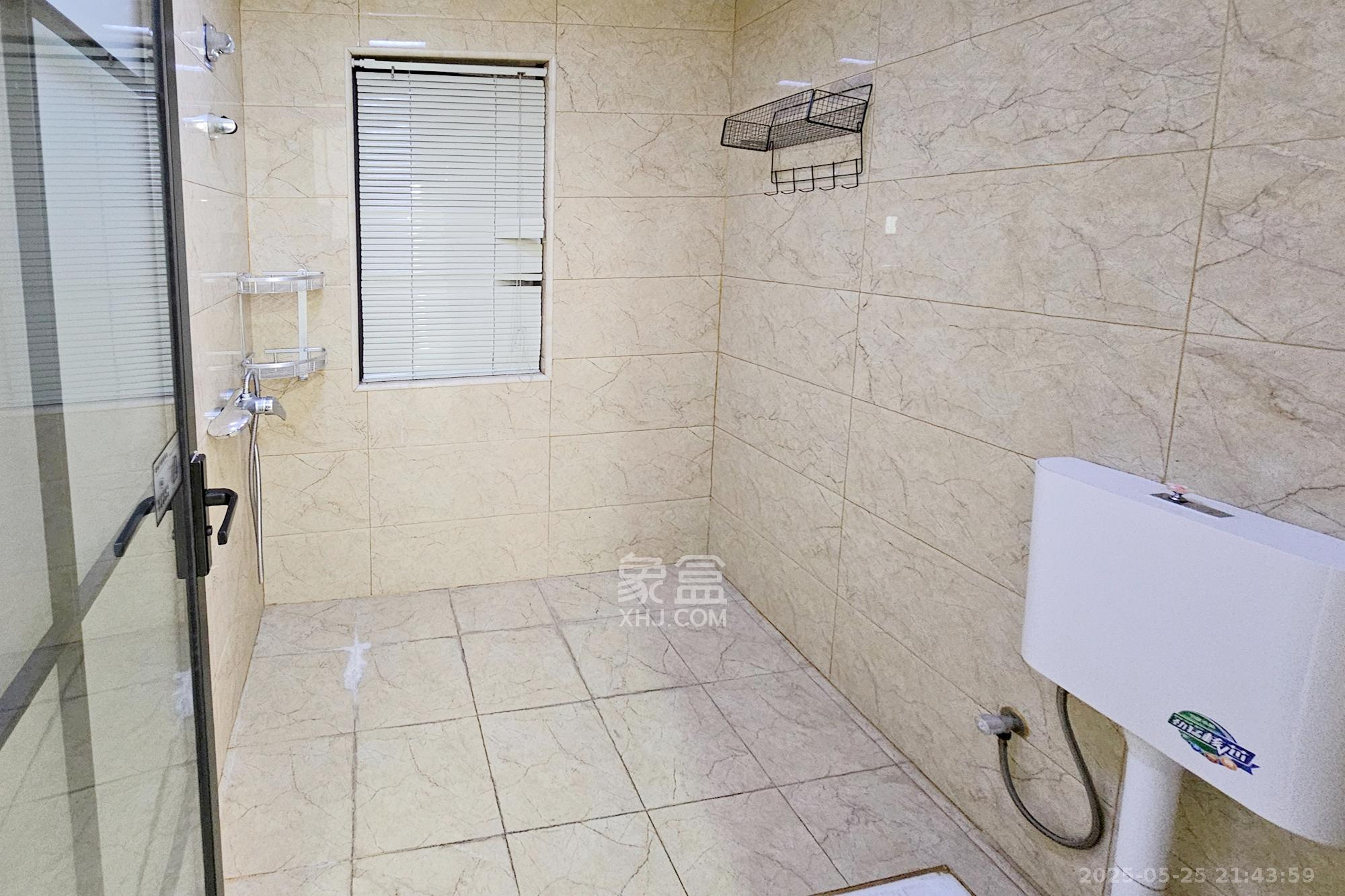 阳光城尚东湾愉景苑 3室2厅1卫 89.9万 阳光城尚东湾愉景苑 3室2厅1卫 89.9万其他