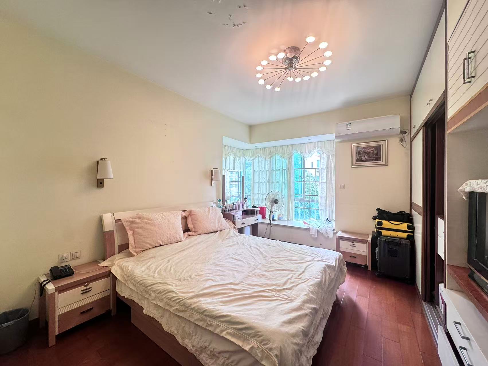 四季花园  4室2厅2卫    90.8万 四季花园  4室2厅2卫    90.8万室内图