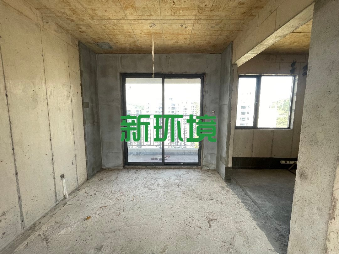 宁邦广场  4室2厅2卫   70.00万