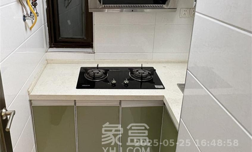铂宫  2室1厅1卫    2400.0元/月室内图