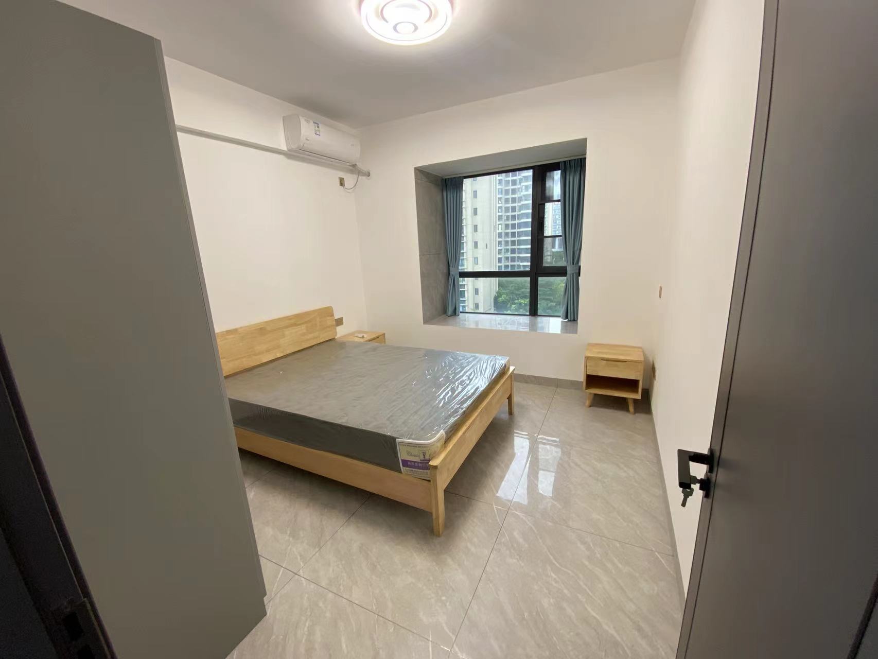 伊泰天骄二期  3室2厅2卫   2600.00元/月室内图