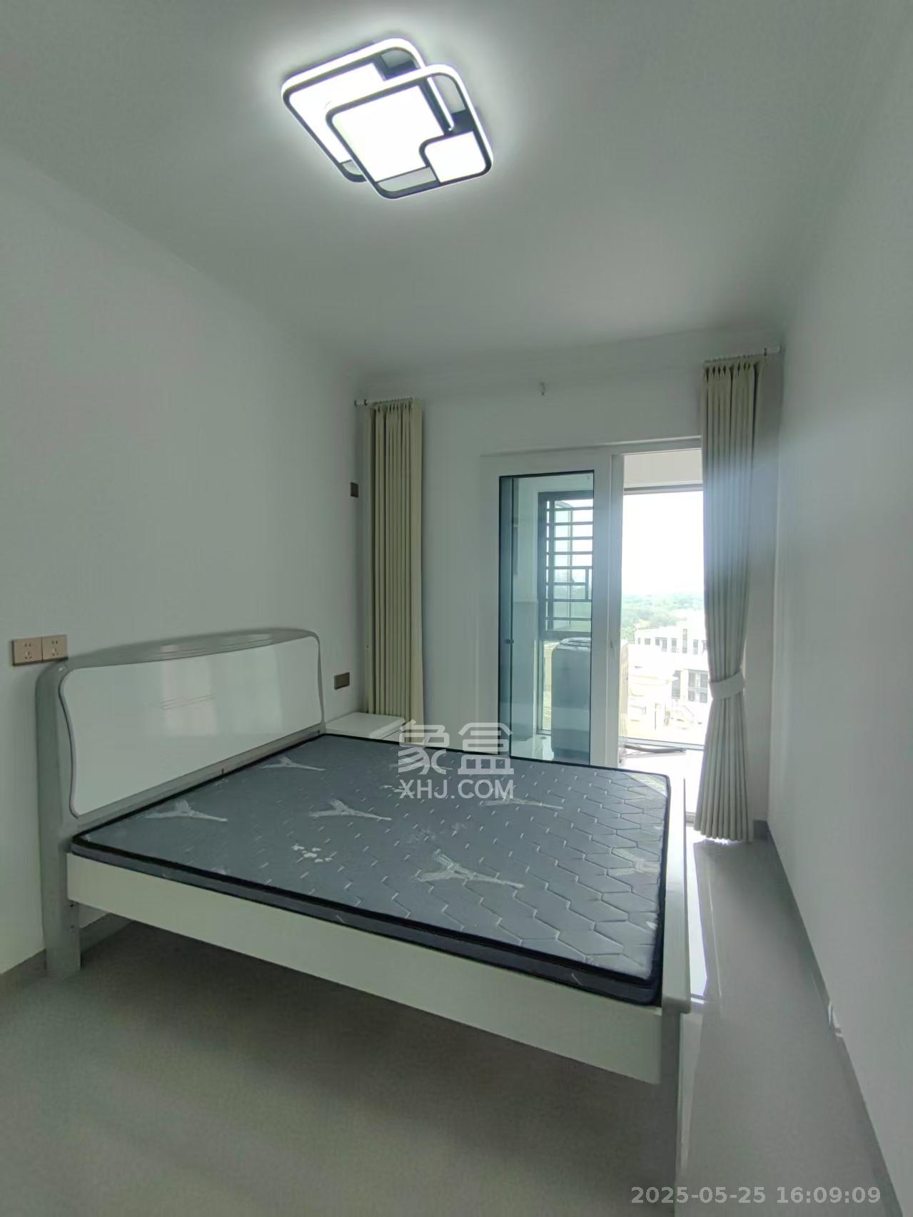 望达智造小镇望云湖  4室2厅2卫   2400.00元/月室内图