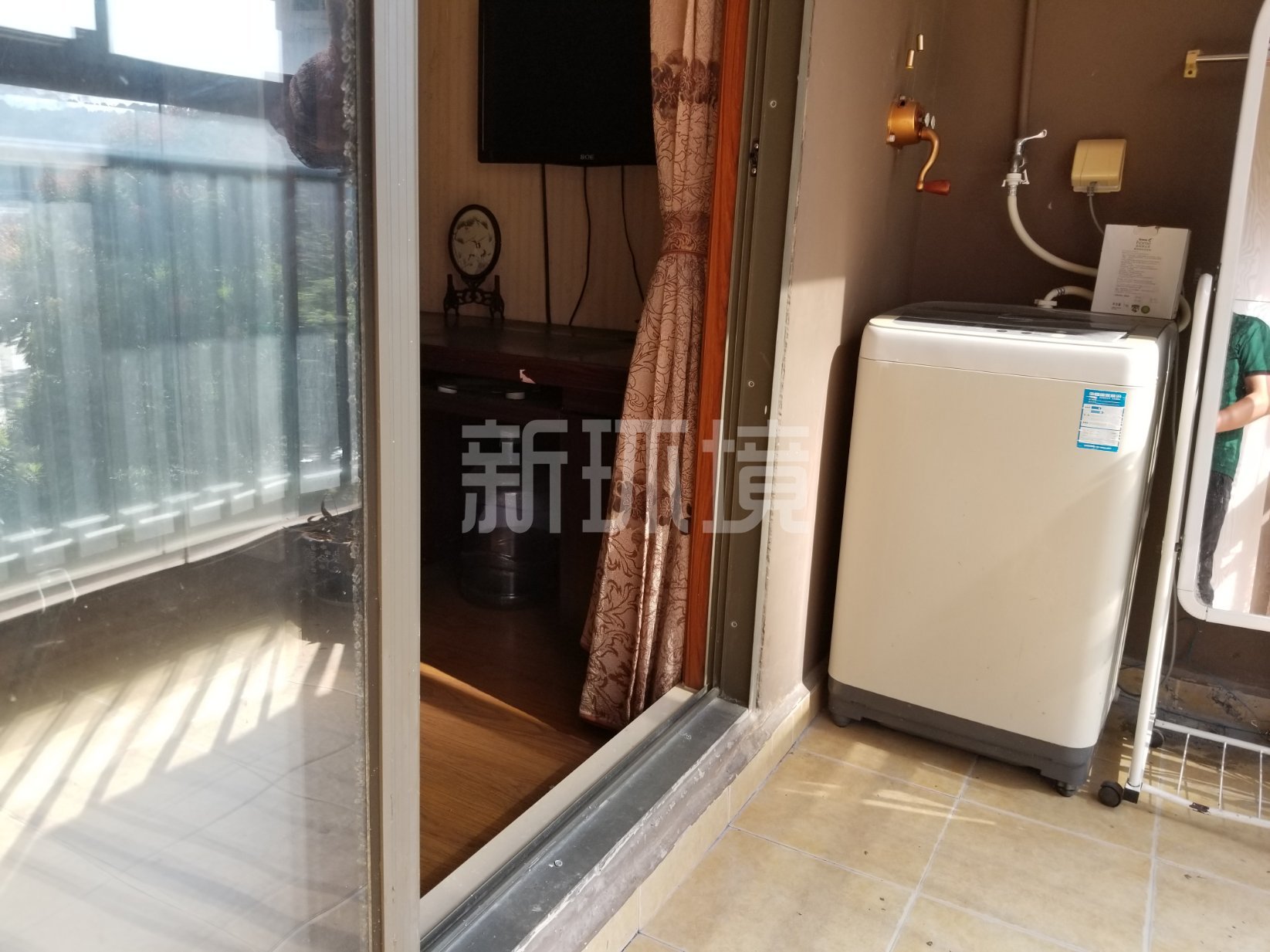 蓝色港湾  1室1厅1卫   23.80万客厅