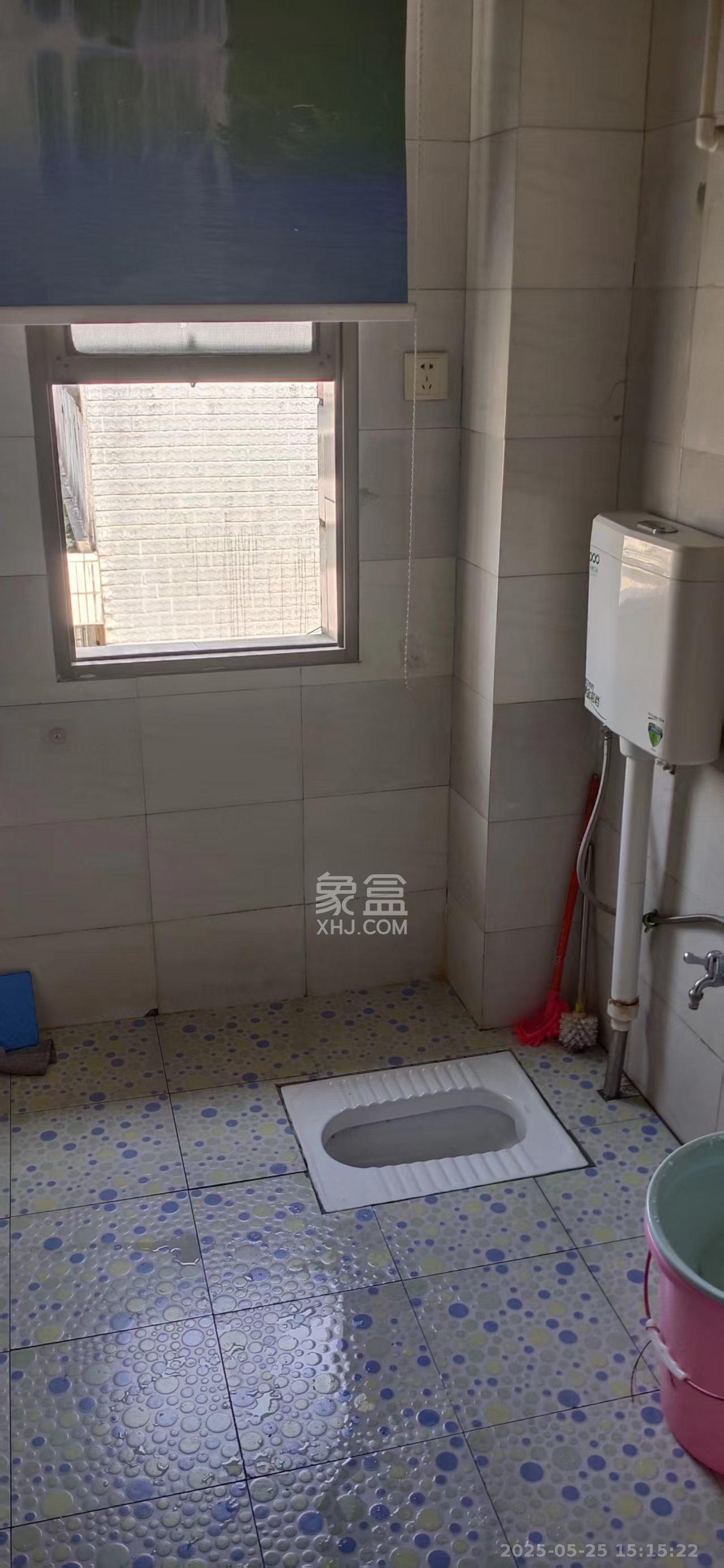 宝塔中路  3室2厅1卫    1200.0元/月室内图