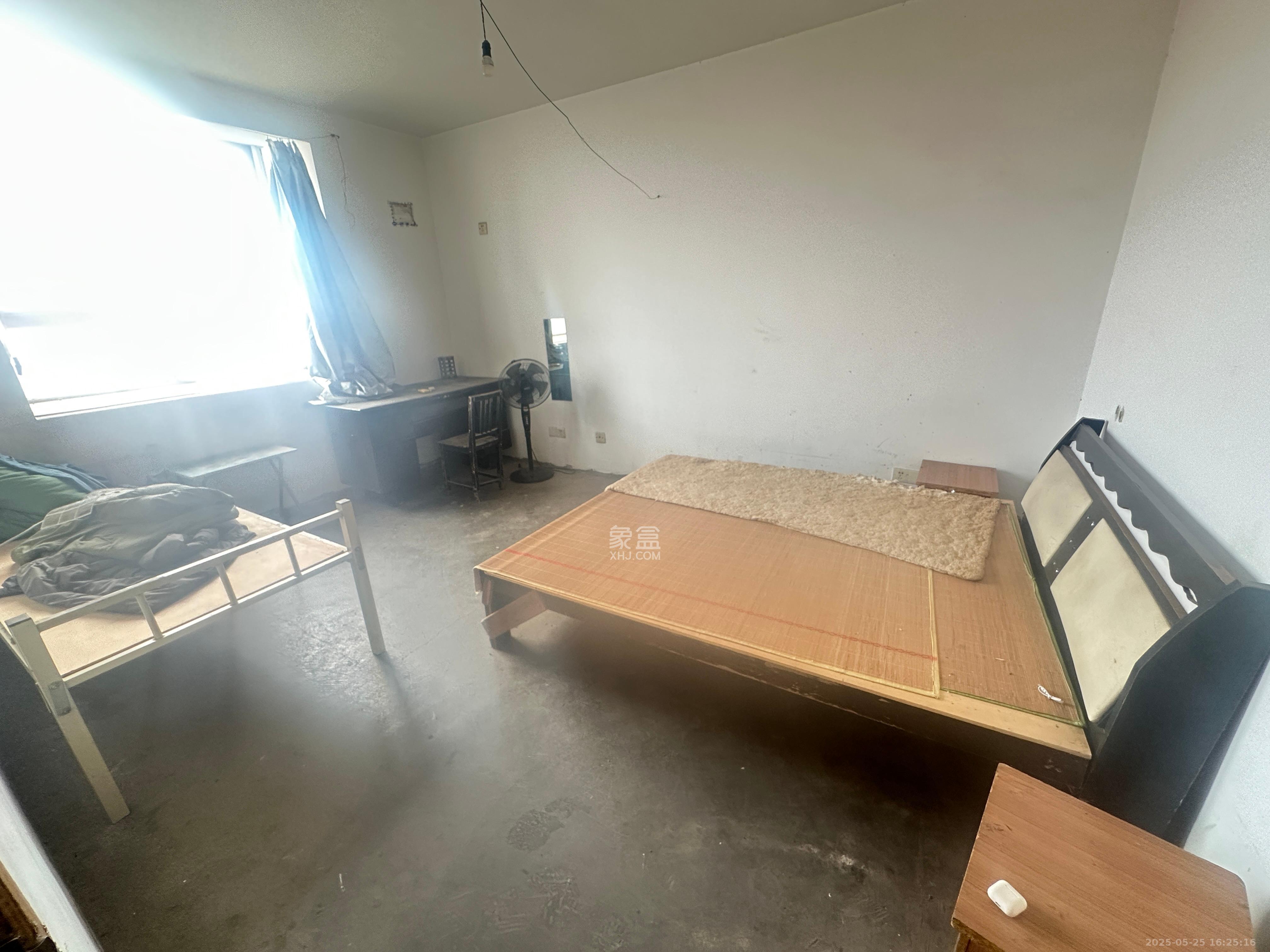 星沙汽配城(大塘村农机市场) 3室2厅1卫 1000.0元/月 星沙汽配城(大塘村农机市场) 3室2厅1卫 1000.0元/月室内图