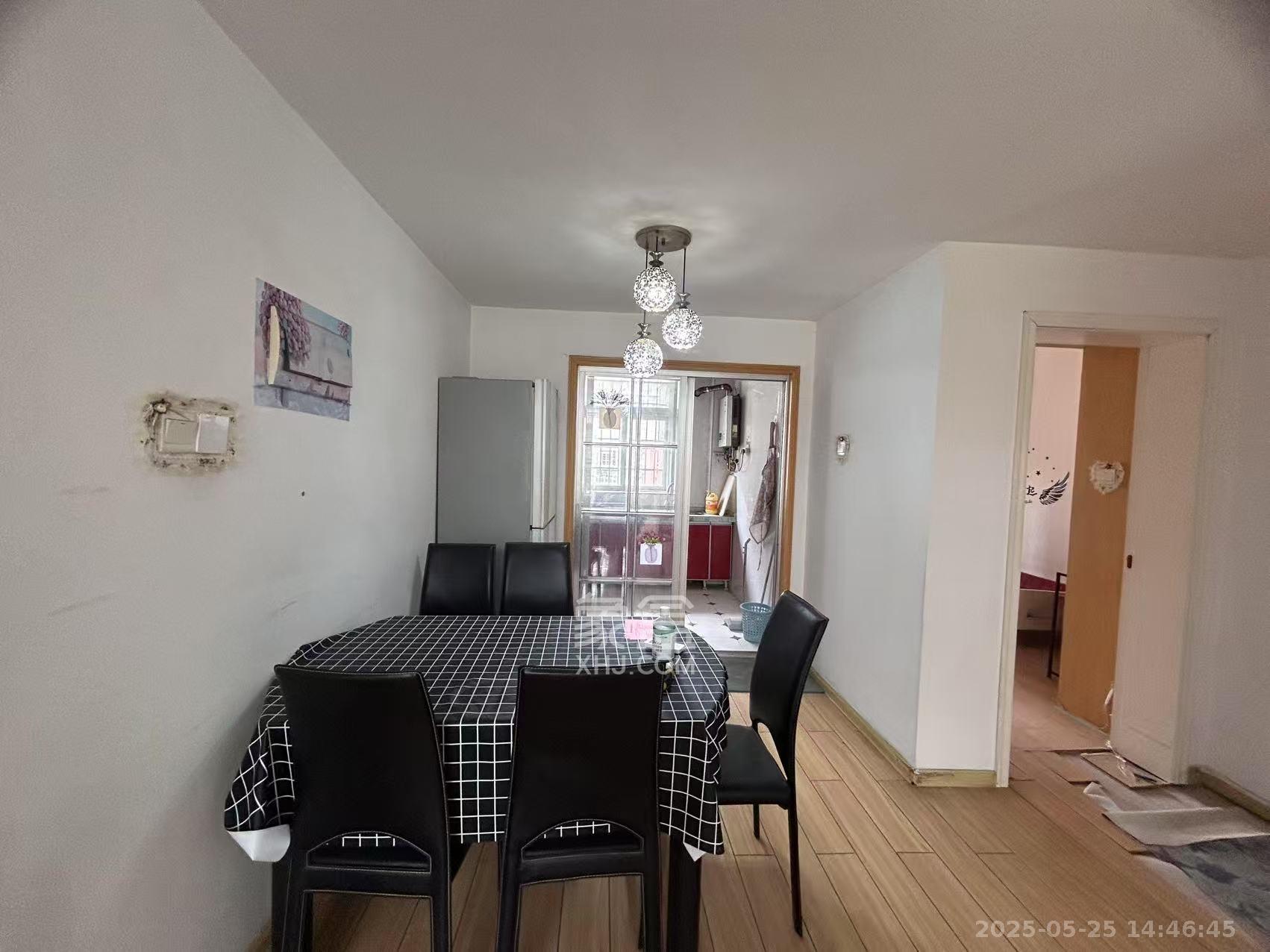 湘瑞家园 3室2厅2卫 1500.0元/月 湘瑞家园 3室2厅2卫 1500.0元/月室内图