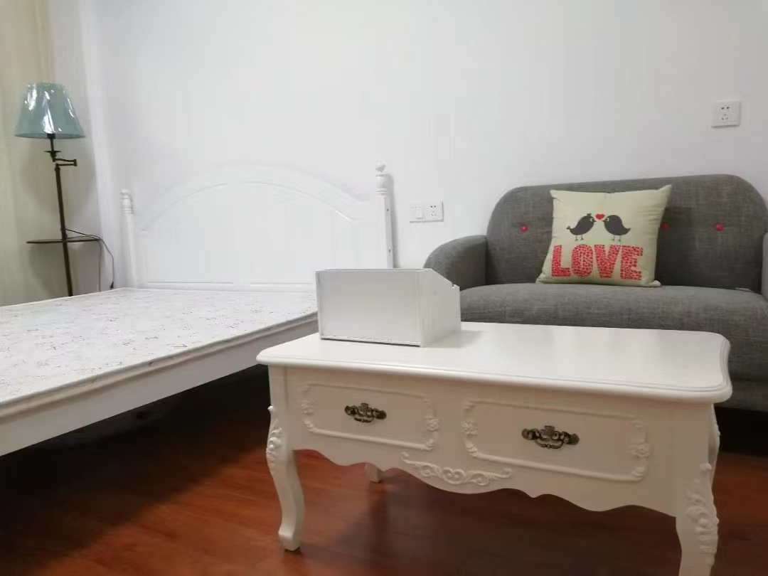 鸿星新天地  1室1厅1卫    1000.0元/月室内图