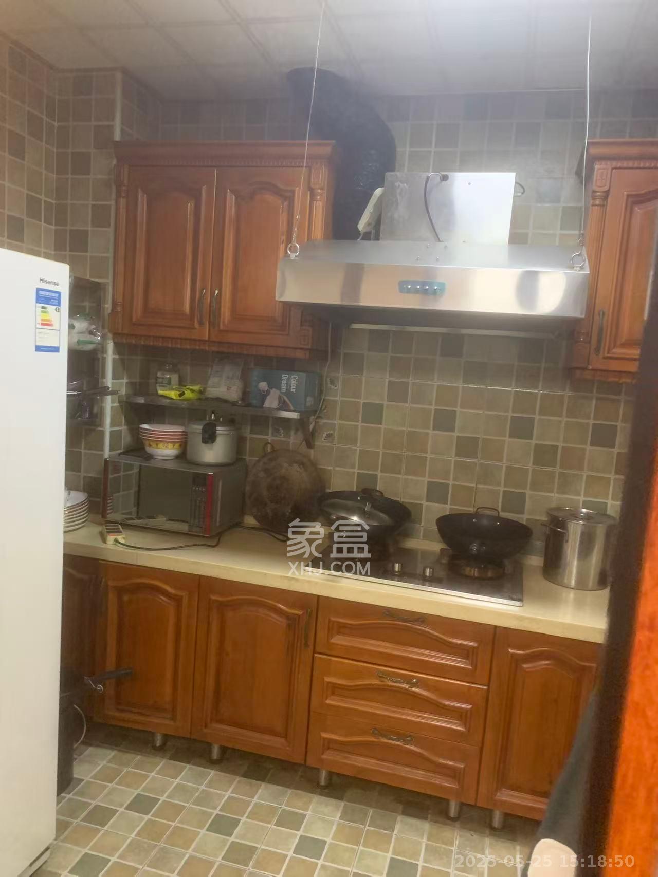 保利国际广场 4室2厅1卫 8000.0元/月 保利国际广场 4室2厅1卫 8000.0元/月室内图