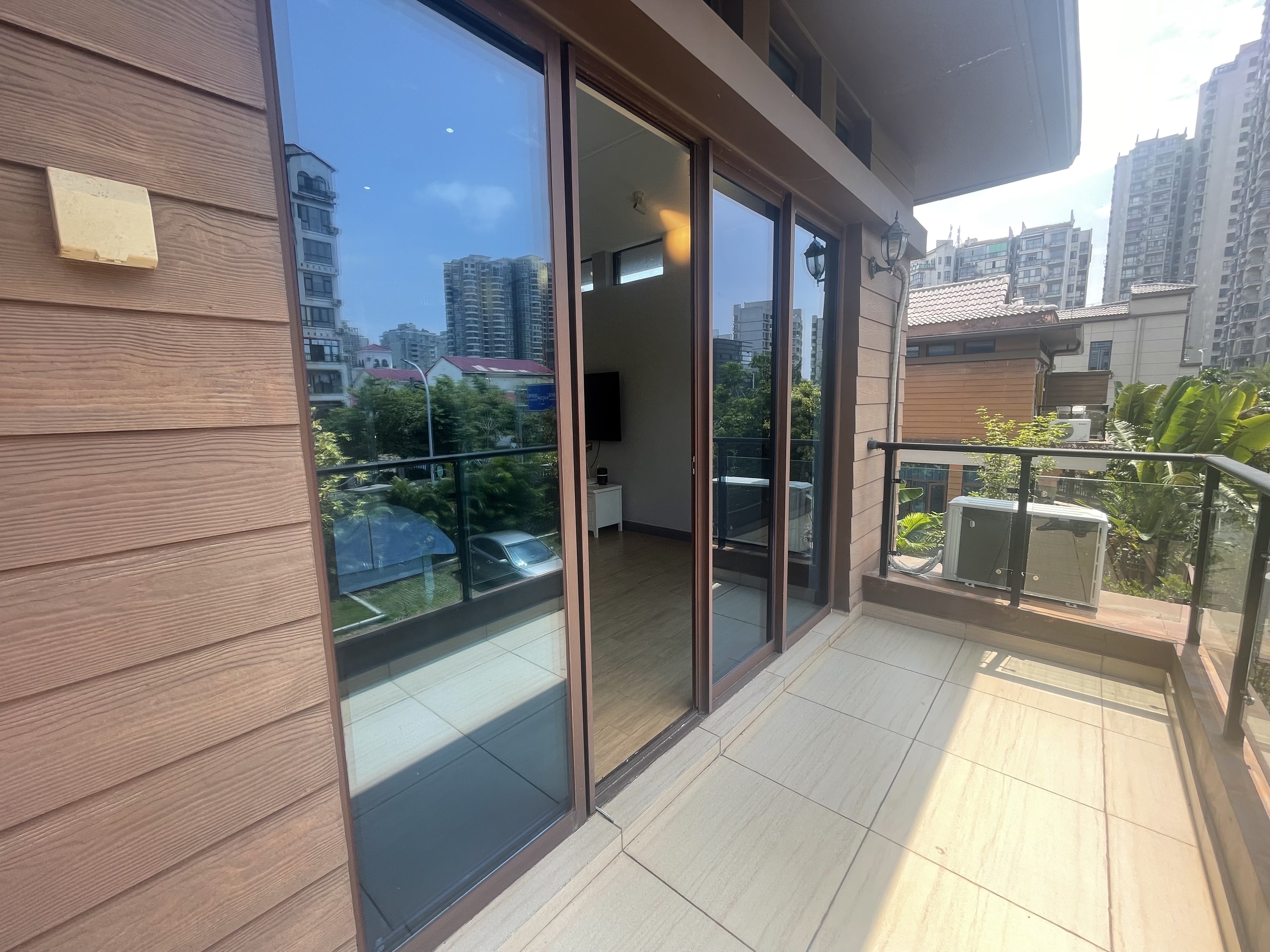 碧桂园海泉湾(海甸岛) 3室2厅3卫 12000.0元/月 碧桂园海泉湾(海甸岛) 3室2厅3卫 12000.0元/月室内图