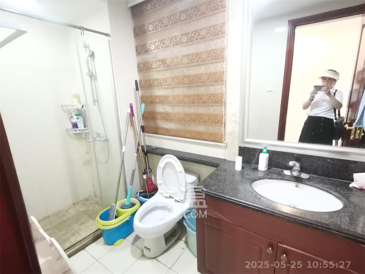 恒大城  3室2厅2卫   2300.00元/月室内图