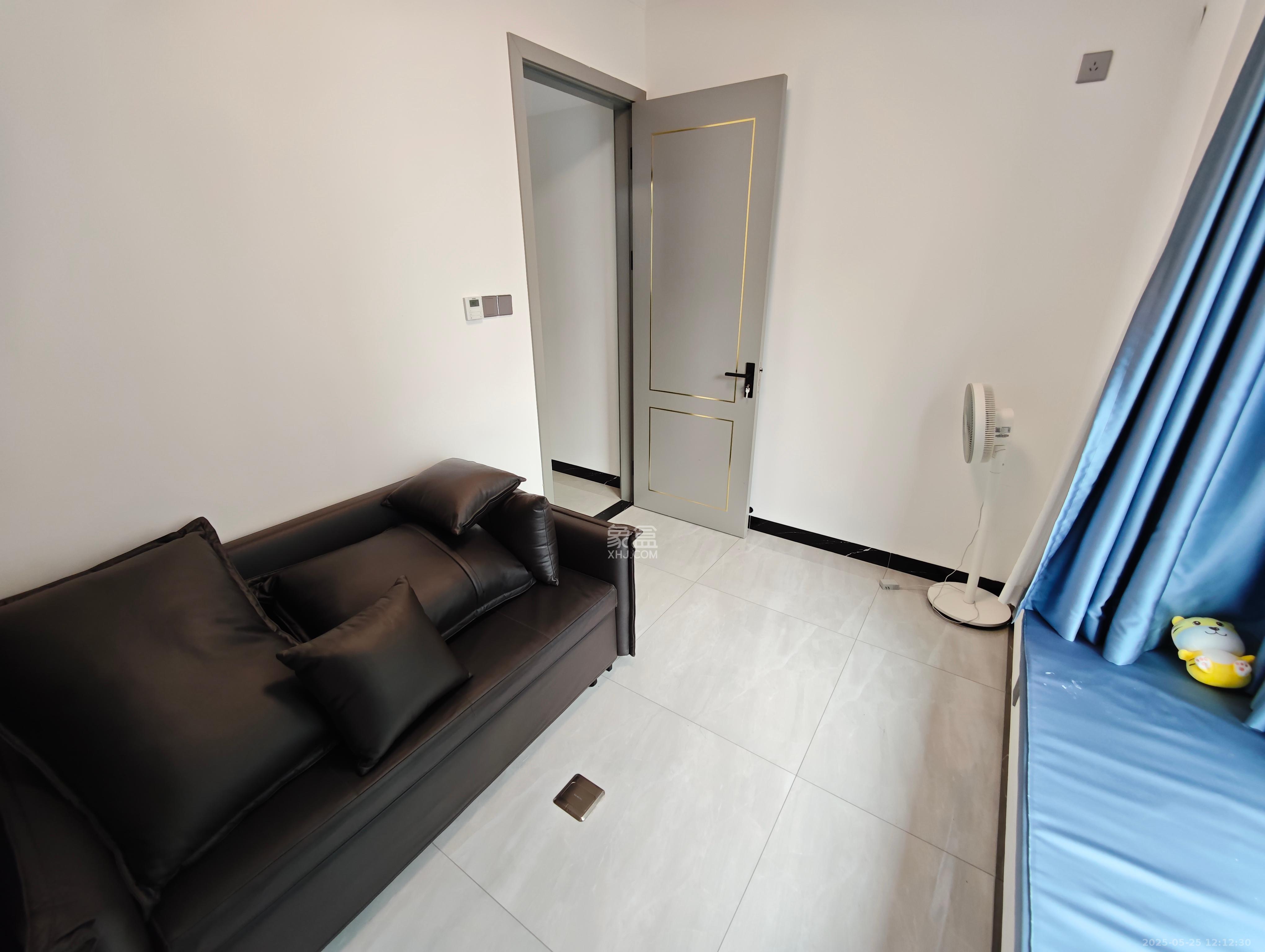 梅溪湖金茂湾 4室2厅2卫 5000.0元/月 梅溪湖金茂湾 4室2厅2卫 5000.0元/月室内图