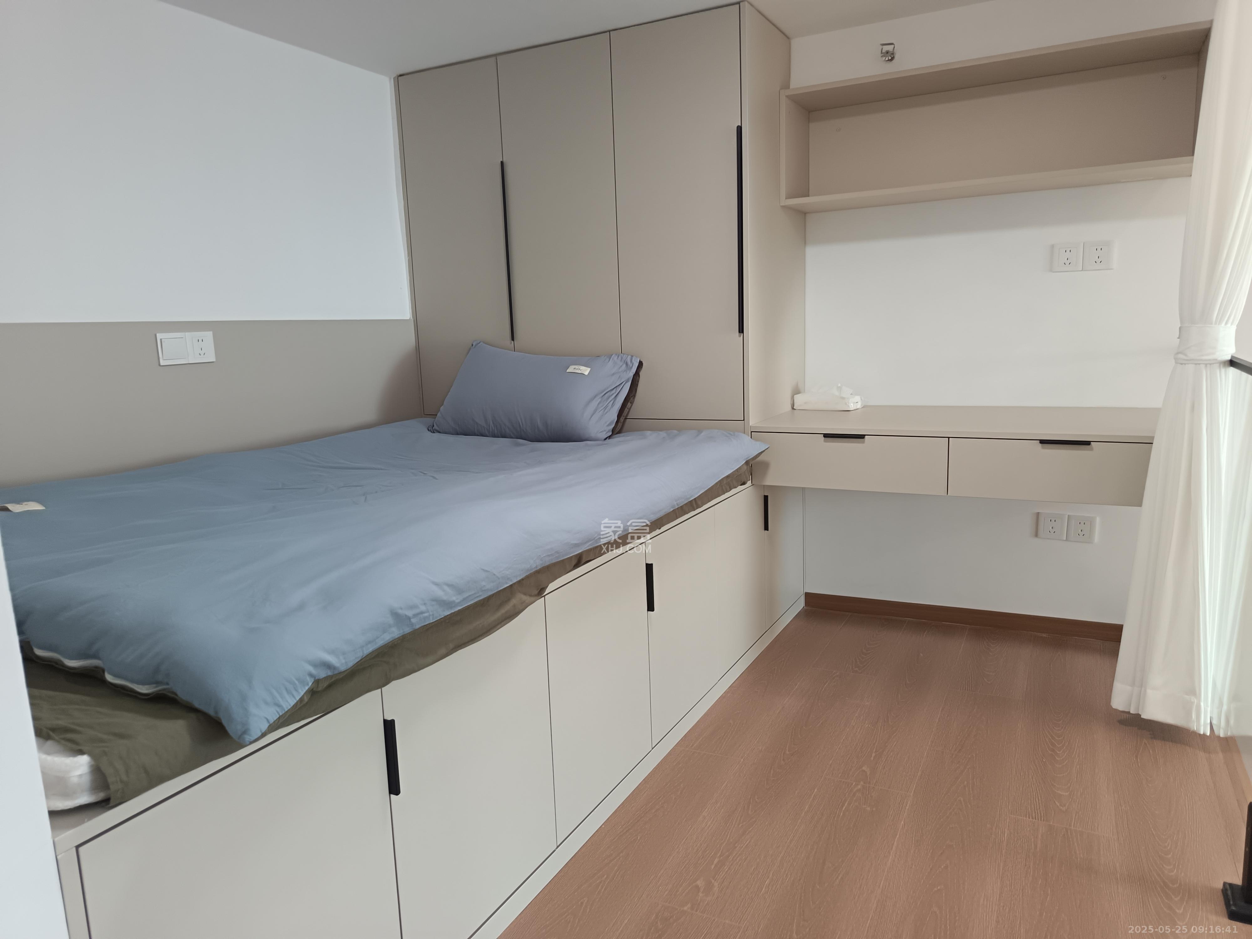 卓越中寰 2室1厅1卫 4300.0元/月 卓越中寰 2室1厅1卫 4300.0元/月室内图