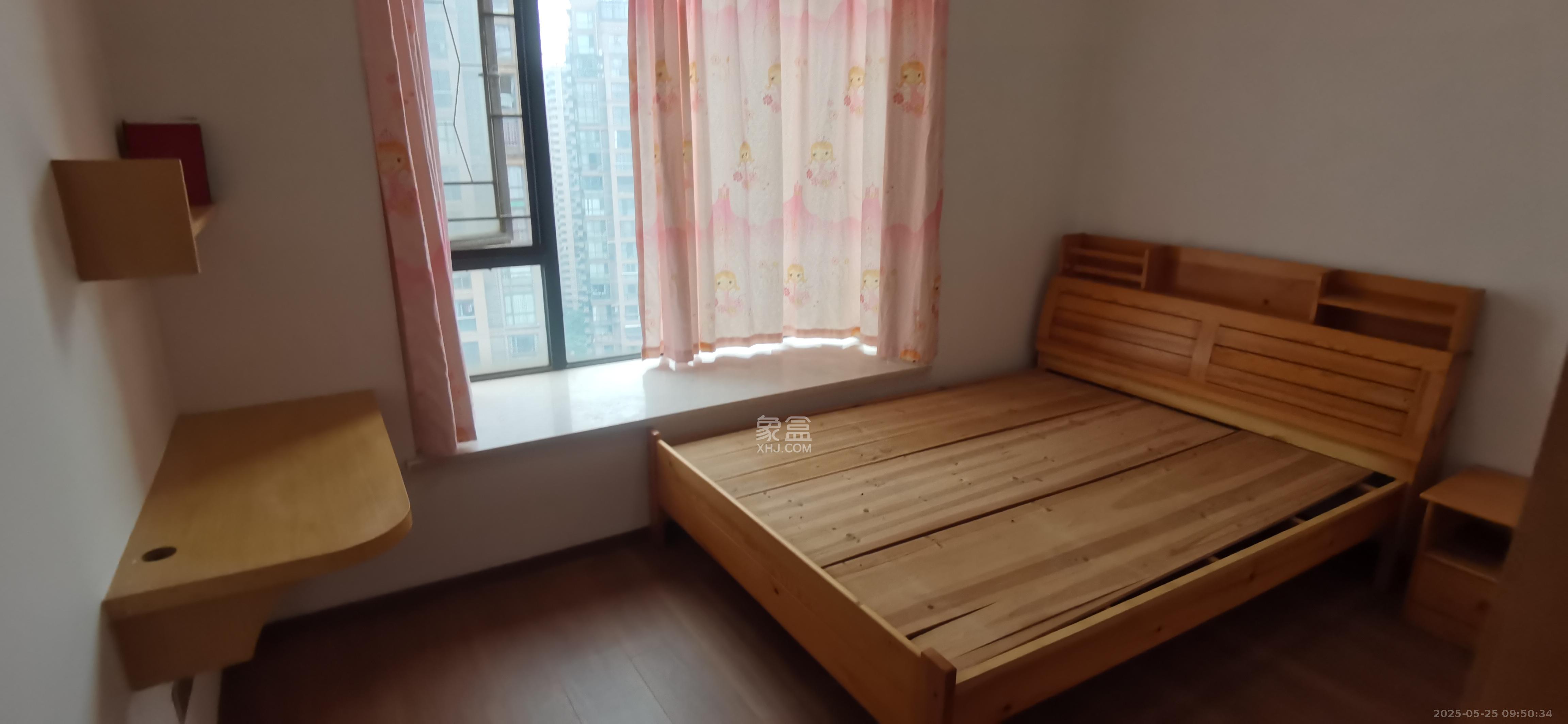 辉煌国际城一期 5室2厅2卫 3500.0元/月 辉煌国际城一期 5室2厅2卫 3500.0元/月室内图