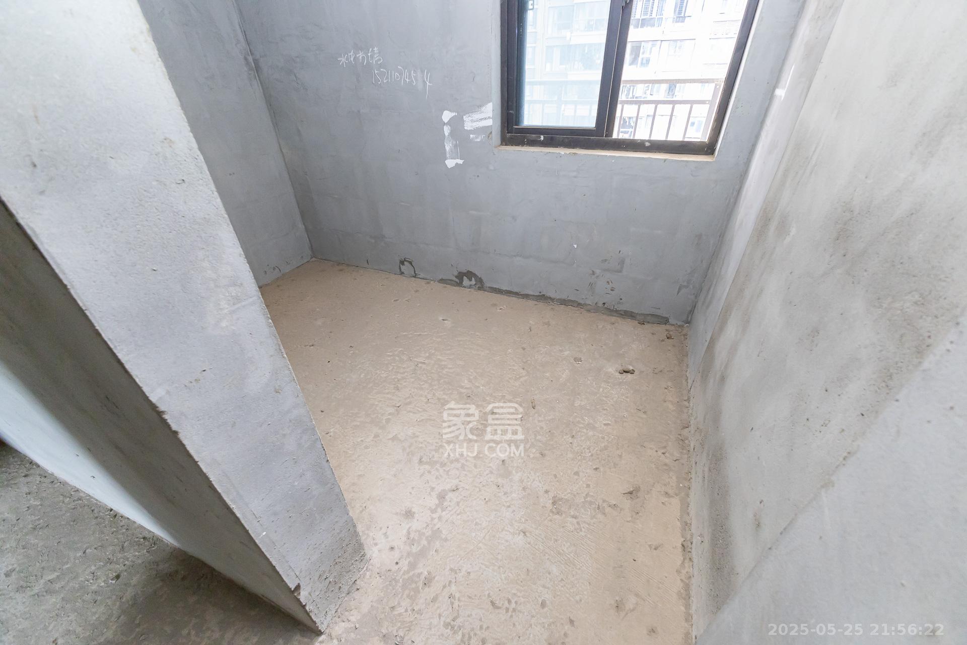 勤诚达境界城  4室2厅2卫    90.0万 勤诚达境界城  4室2厅2卫    90.0万卧室