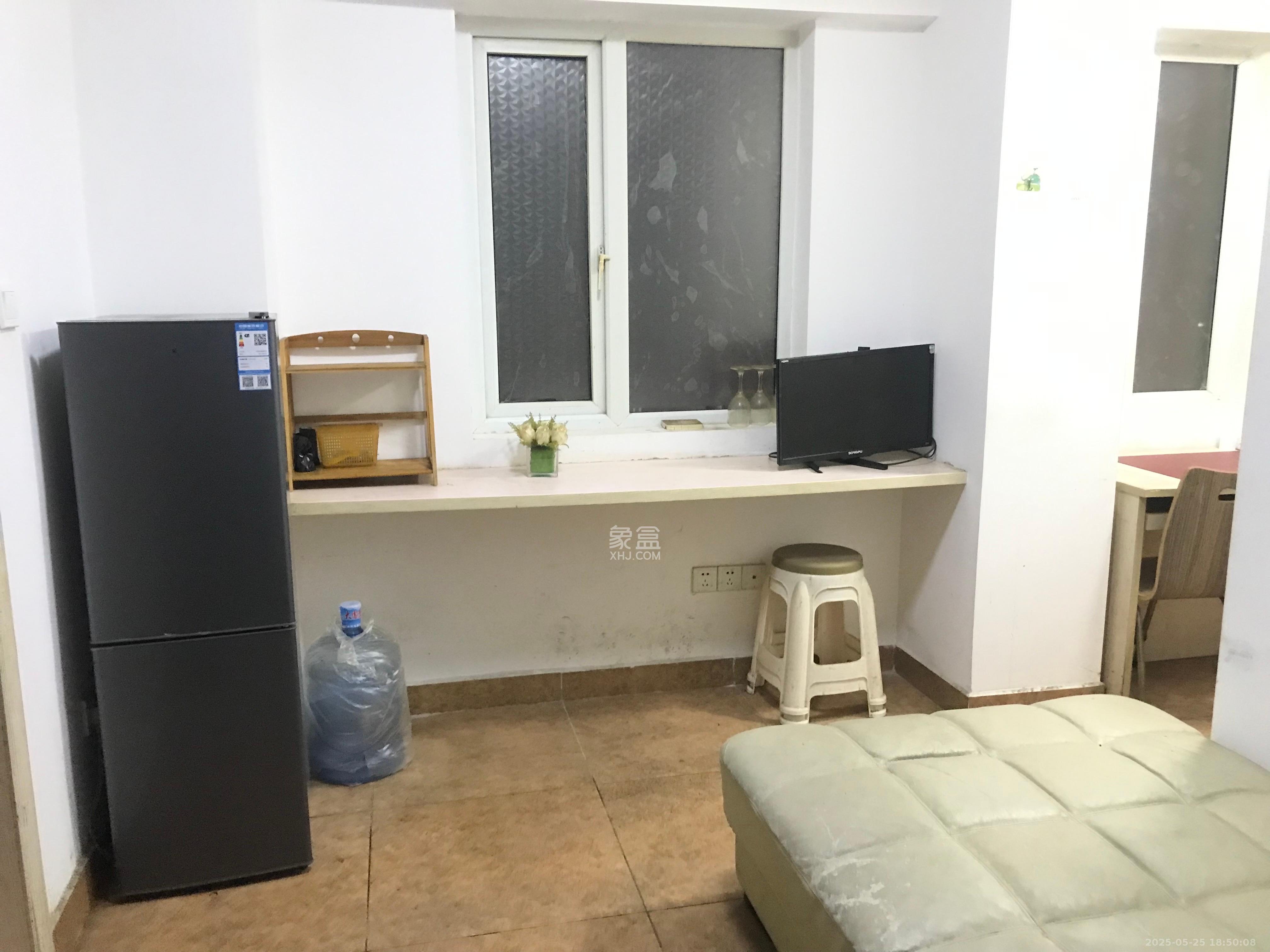 新长海广场 1室1厅1卫 1000.0元/月 新长海广场 1室1厅1卫 1000.0元/月室内图