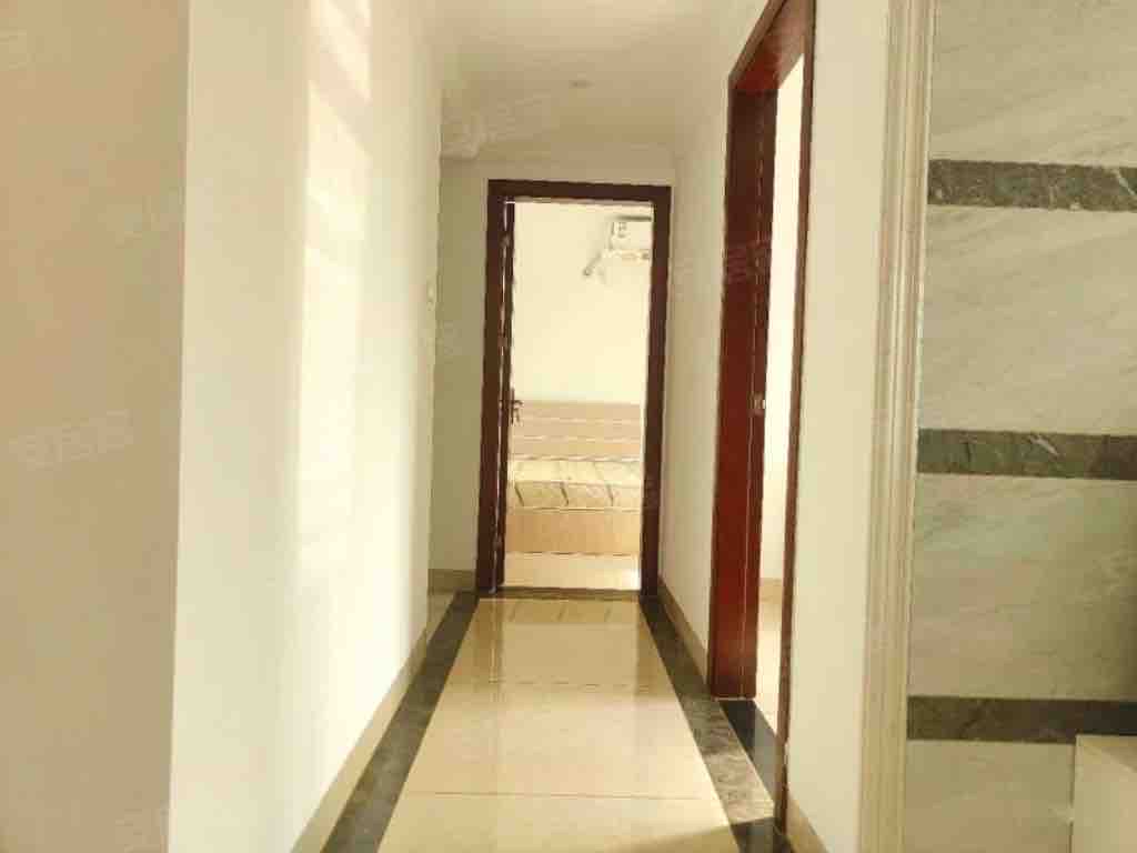 绿地海德公馆 3室2厅1卫 3000.0元/月 绿地海德公馆 3室2厅1卫 3000.0元/月室内图