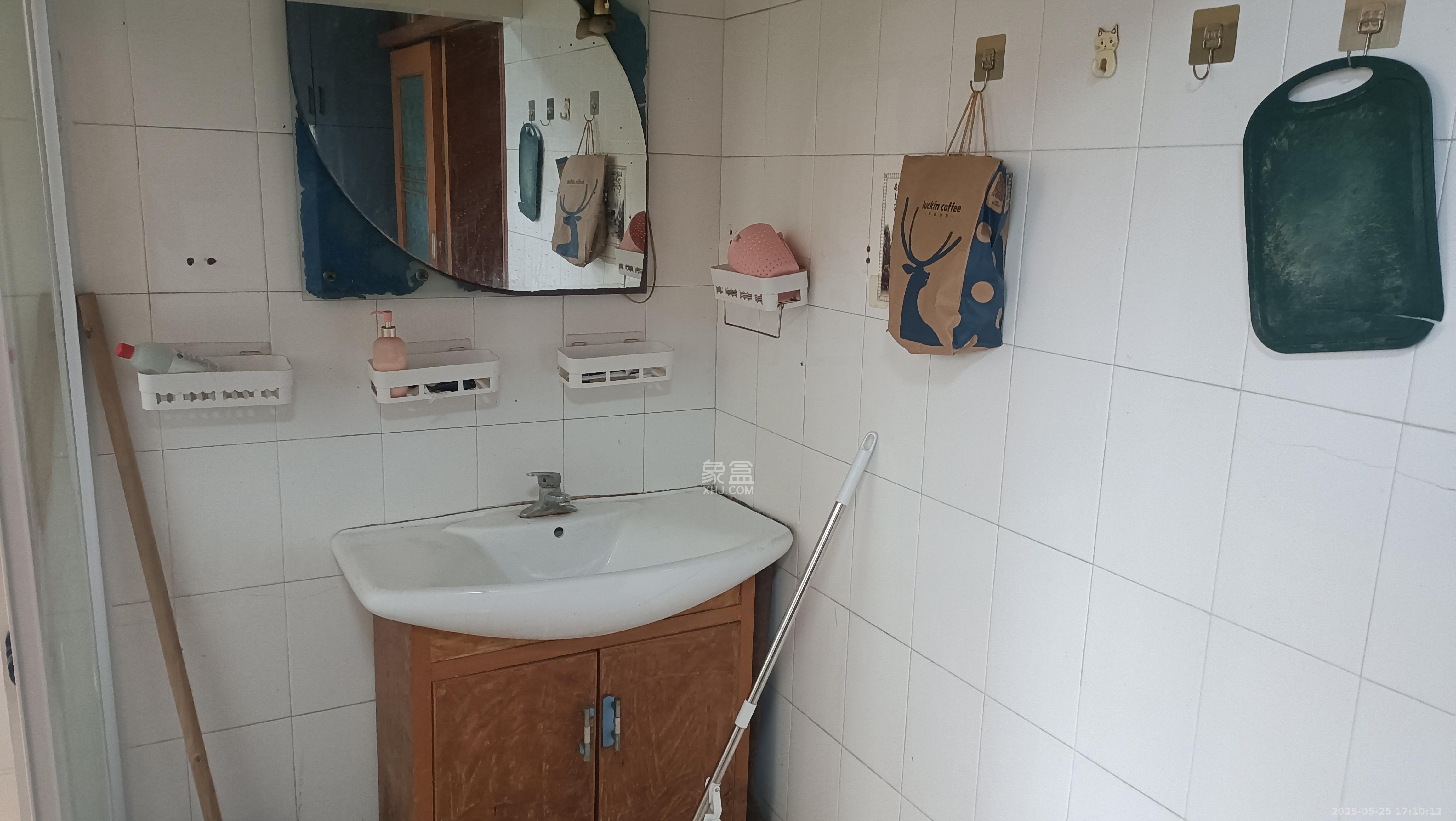 广厦新苑 2室2厅1卫 1880.0元/月 广厦新苑 2室2厅1卫 1880.0元/月室内图