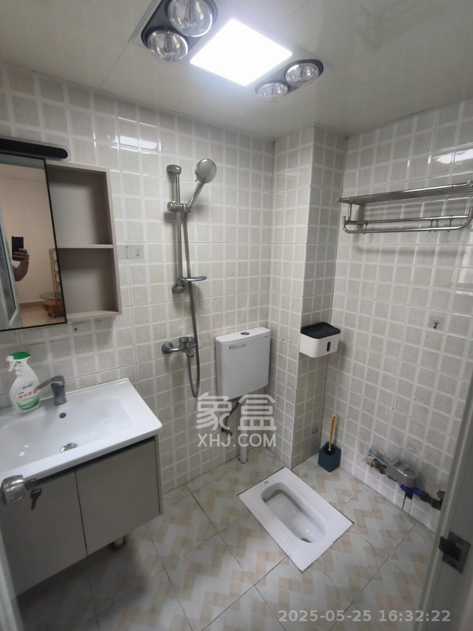 巢之恋  1室1厅1卫   1500.00元/月室内图