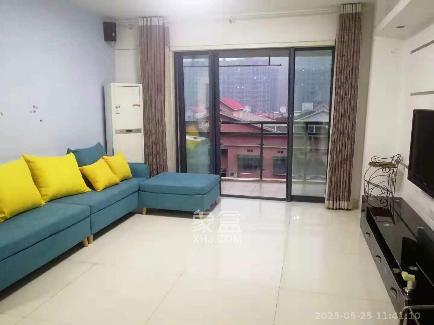 西城龙庭  3室2厅1卫   2500.00元/月室内图1
