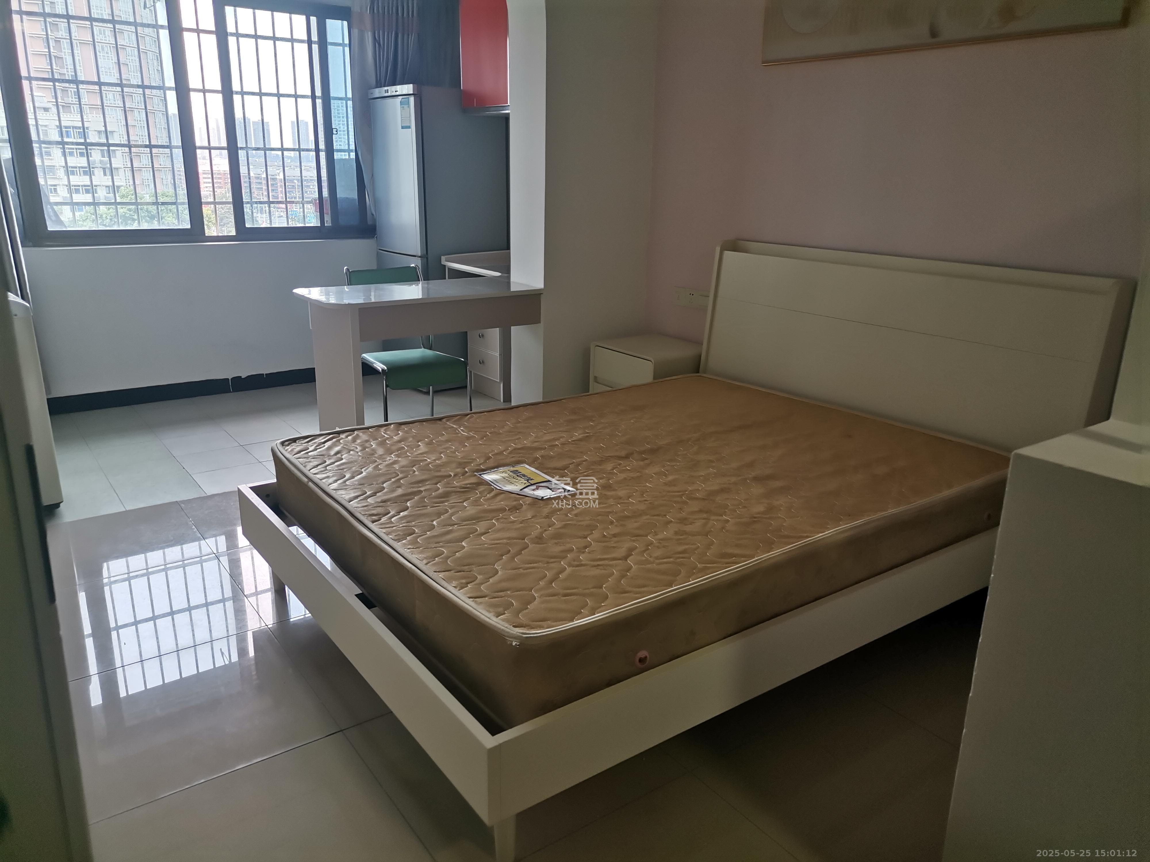 华府壹航线  1室1厅1卫   1500.00元/月室内图