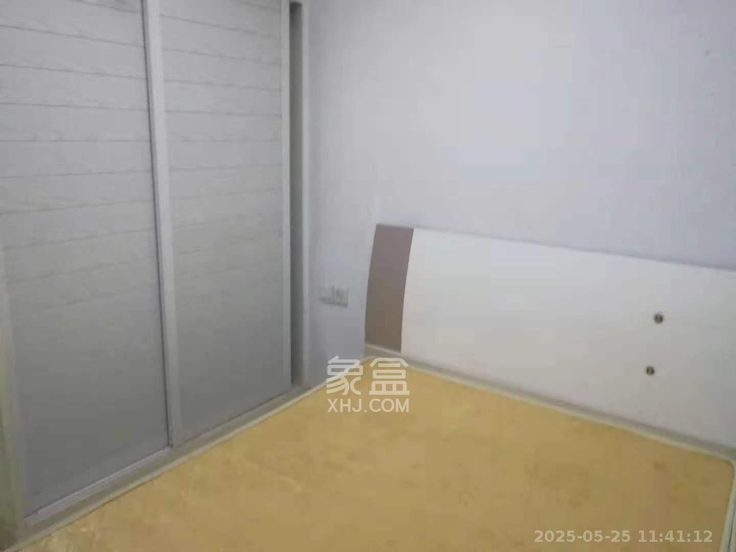 西城龙庭  3室2厅1卫   2500.00元/月室内图