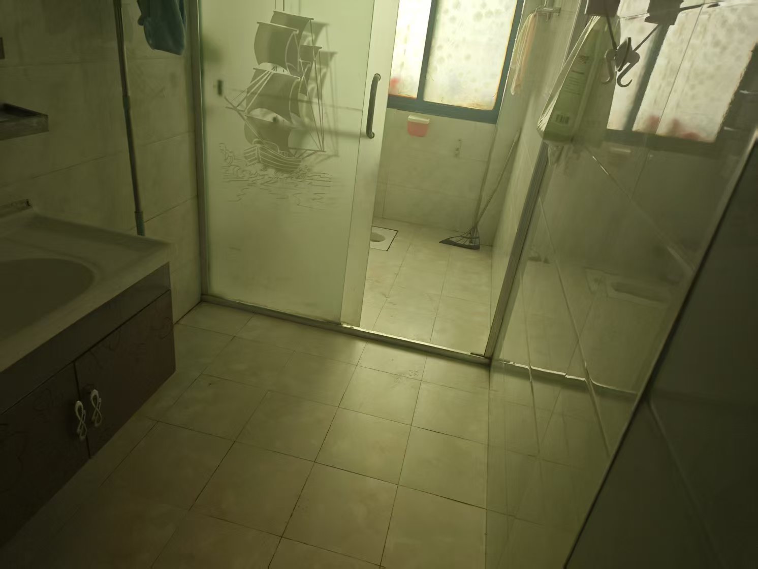 长湖小区 3室2厅1卫 1000.0元/月 长湖小区 3室2厅1卫 1000.0元/月室内图