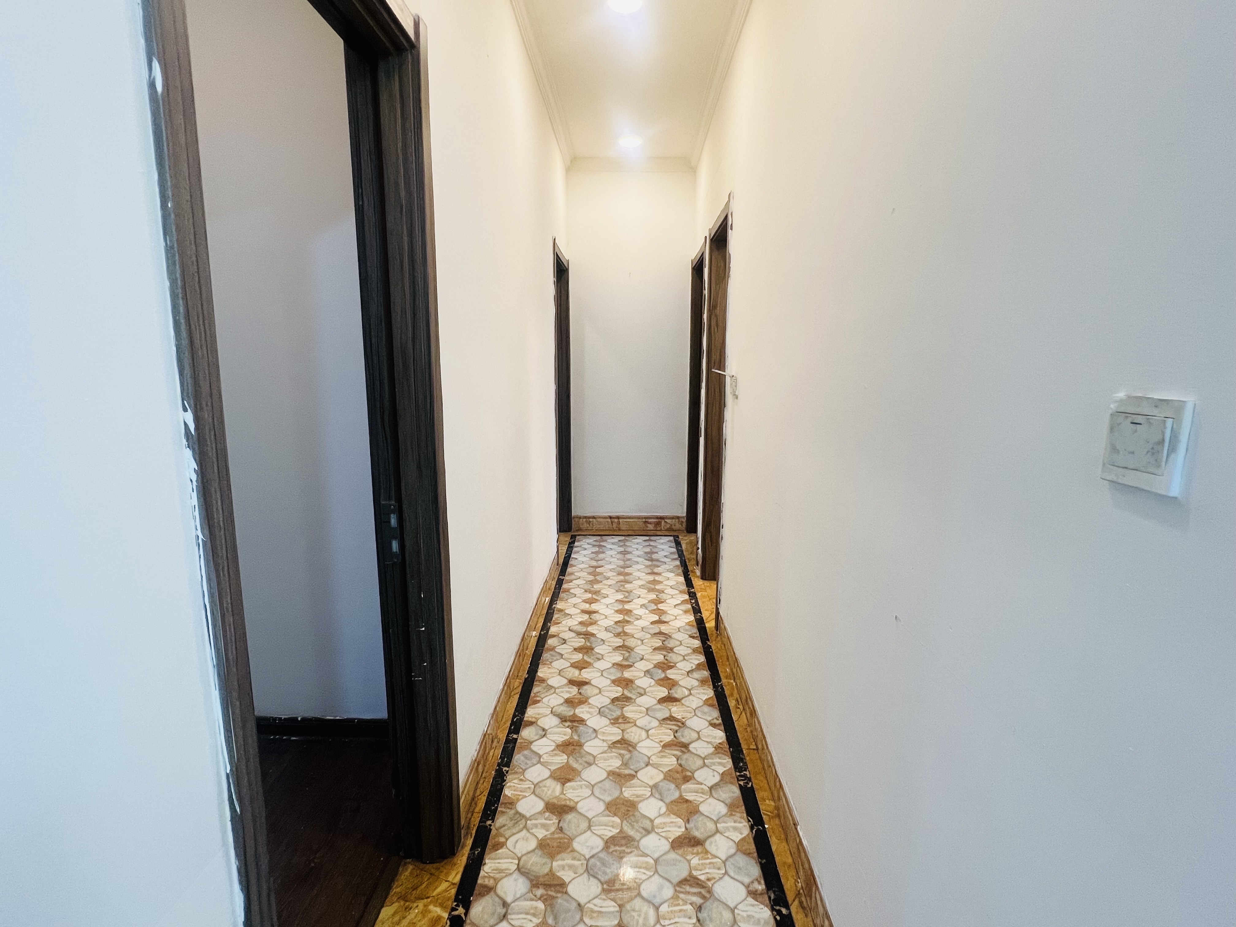 碧桂园 4室2厅2卫 2000.0元/月 碧桂园 4室2厅2卫 2000.0元/月室内图