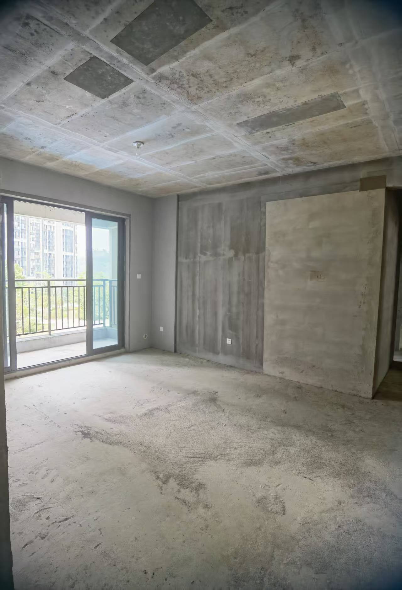 中建凤栖台  4室2厅2卫   57.80万