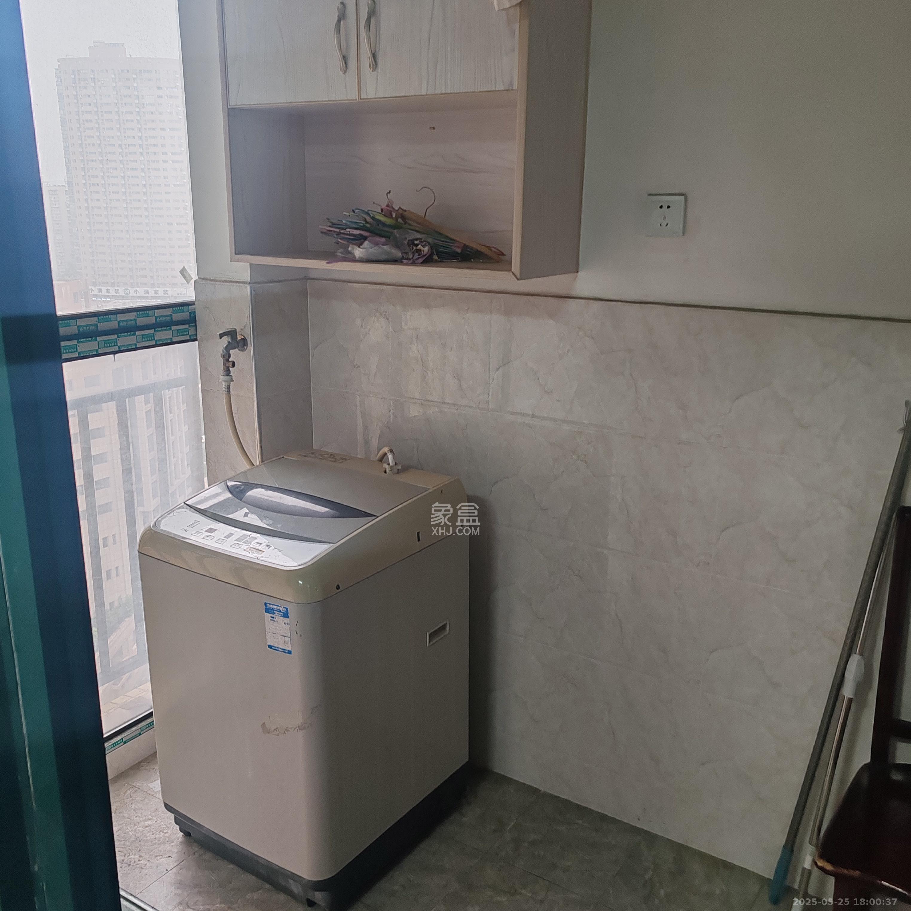 岳北和苑  1室1厅1卫   2500.00元/月室内图