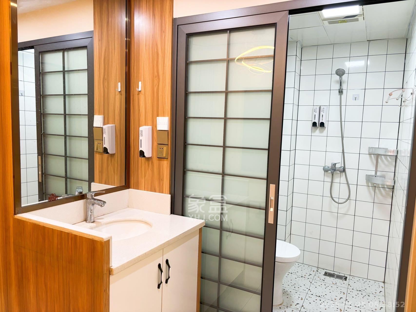 奥园城市天骄一期 2室1厅1卫 2580.0元/月 奥园城市天骄一期 2室1厅1卫 2580.0元/月室内图