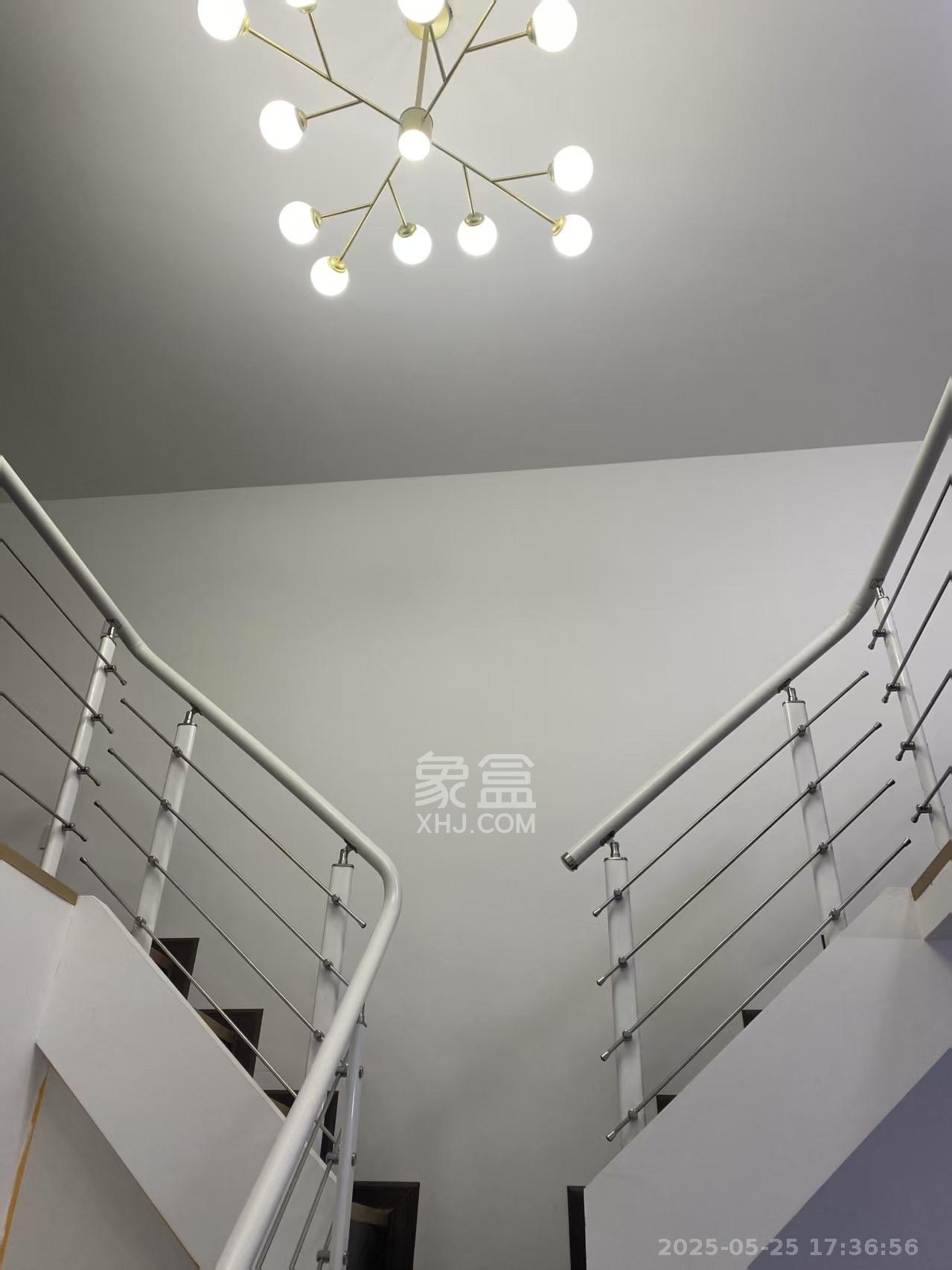 中交广场公寓  2室1厅1卫   2200.00元/月室内图