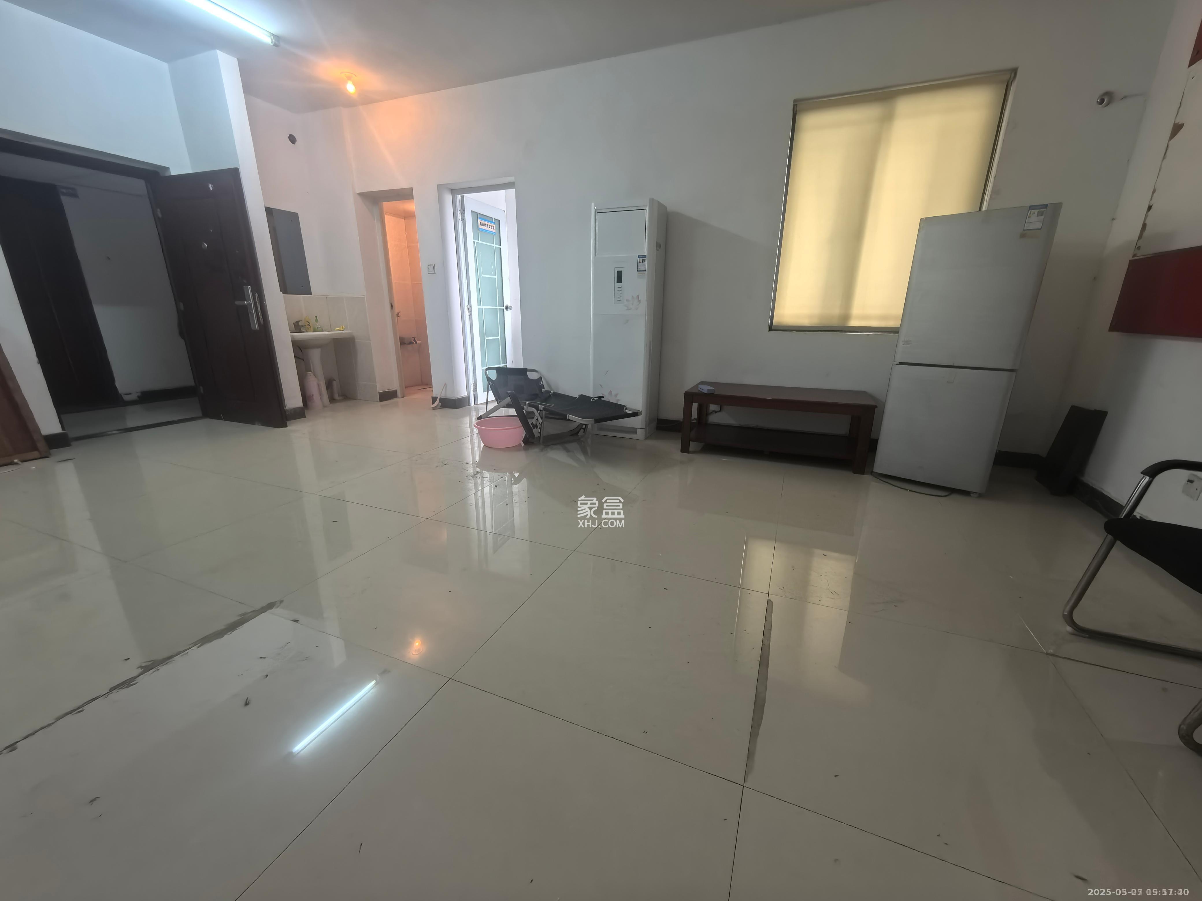 和庄 3室2厅1卫 1500.0元/月 和庄 3室2厅1卫 1500.0元/月室内图