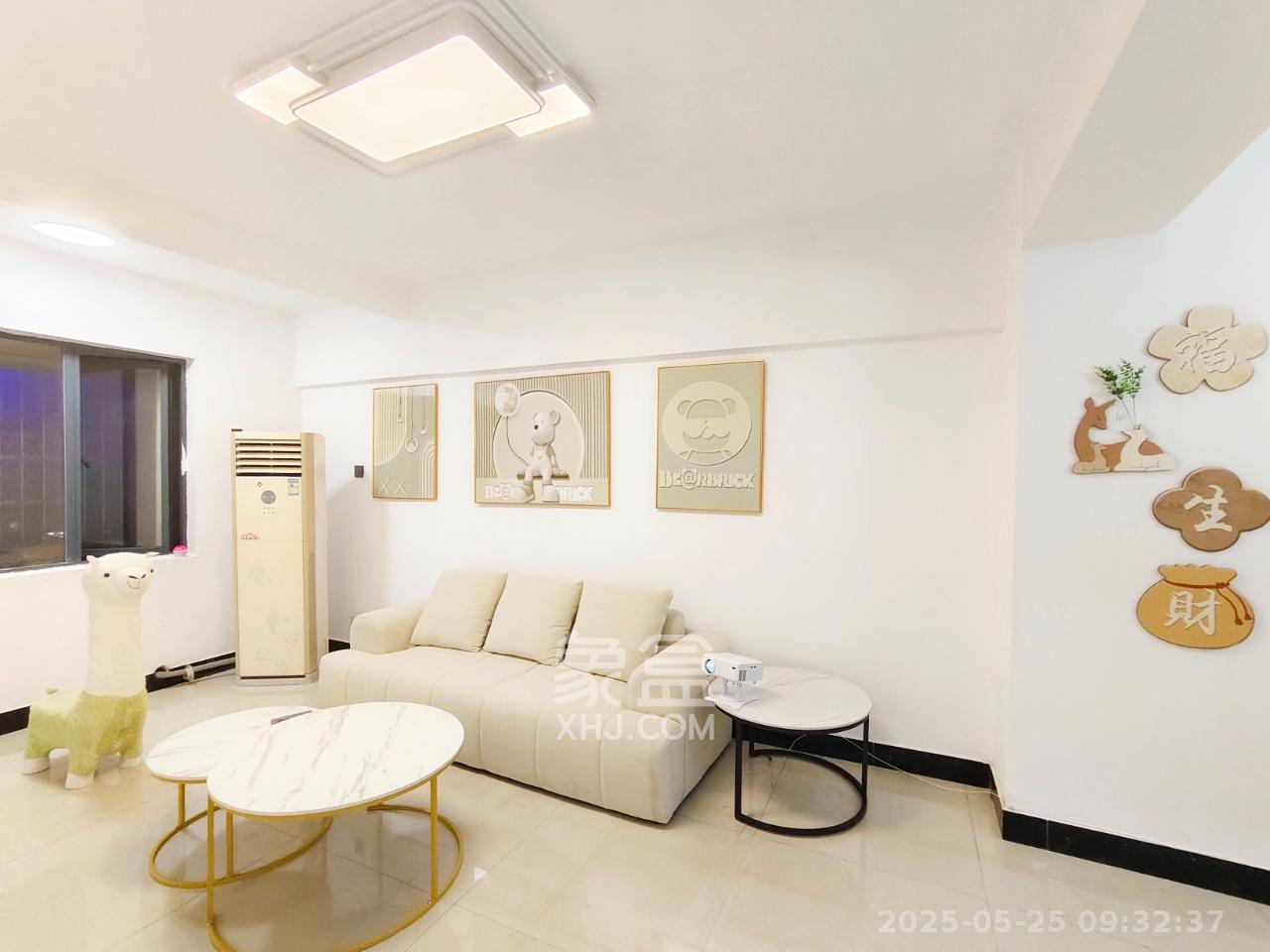 亚商国际 1室1厅1卫 1980.0元/月 亚商国际 1室1厅1卫 1980.0元/月室内图