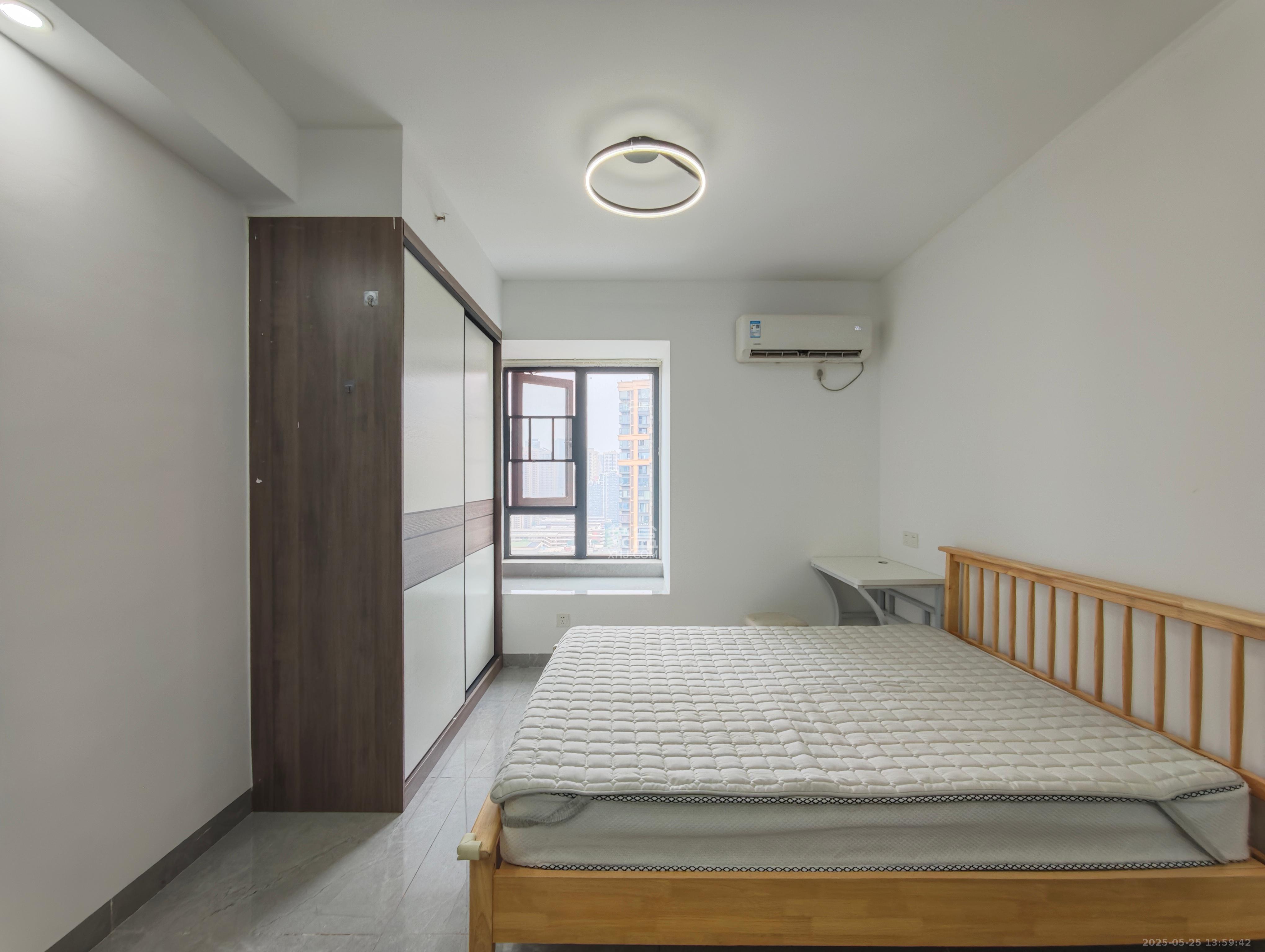 天健城  1室1厅1卫    2500.0元/月 天健城  1室1厅1卫    2500.0元/月室内图