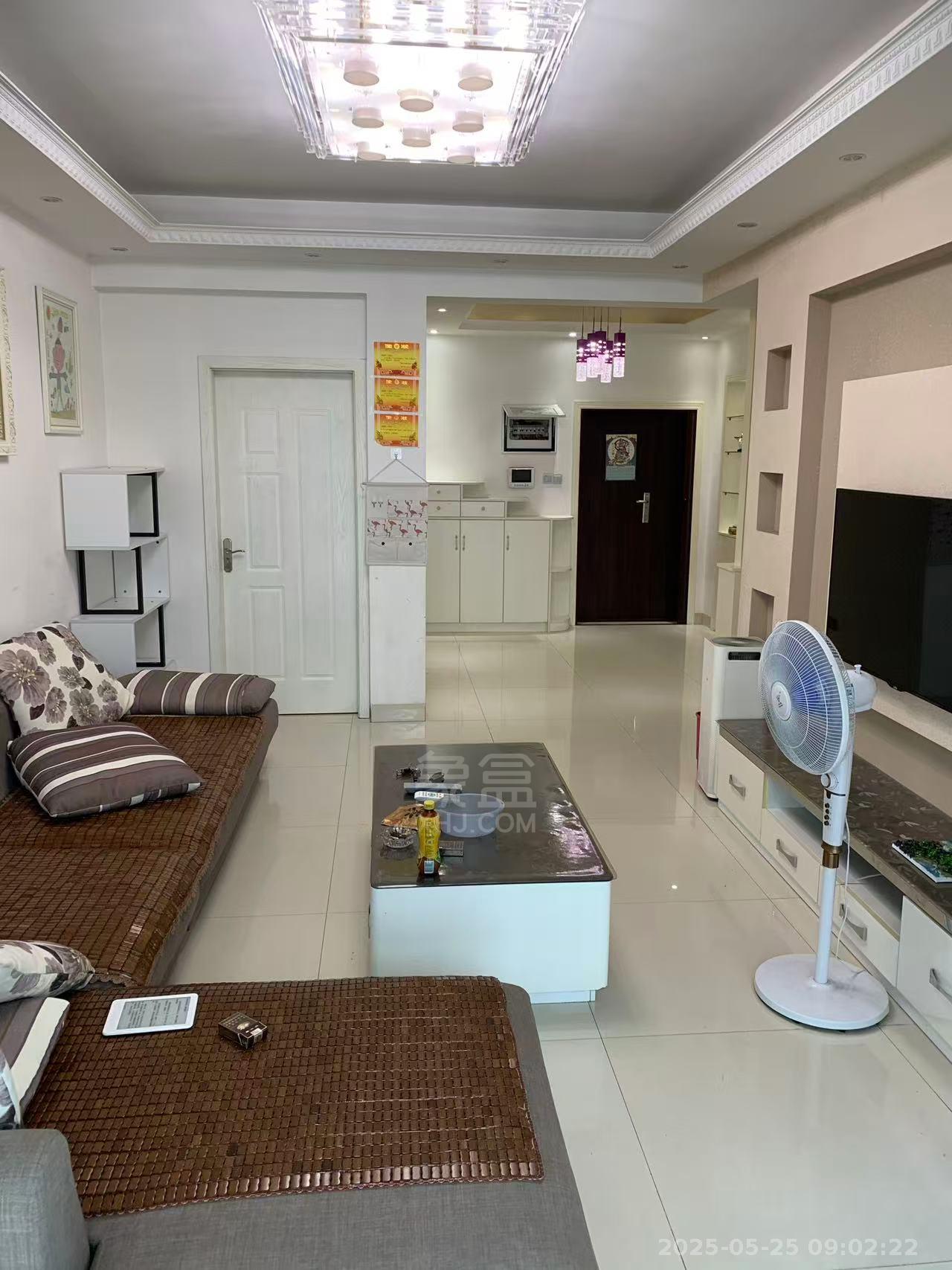 金碧花园 2室2厅1卫 1700.0元/月 金碧花园 2室2厅1卫 1700.0元/月室内图