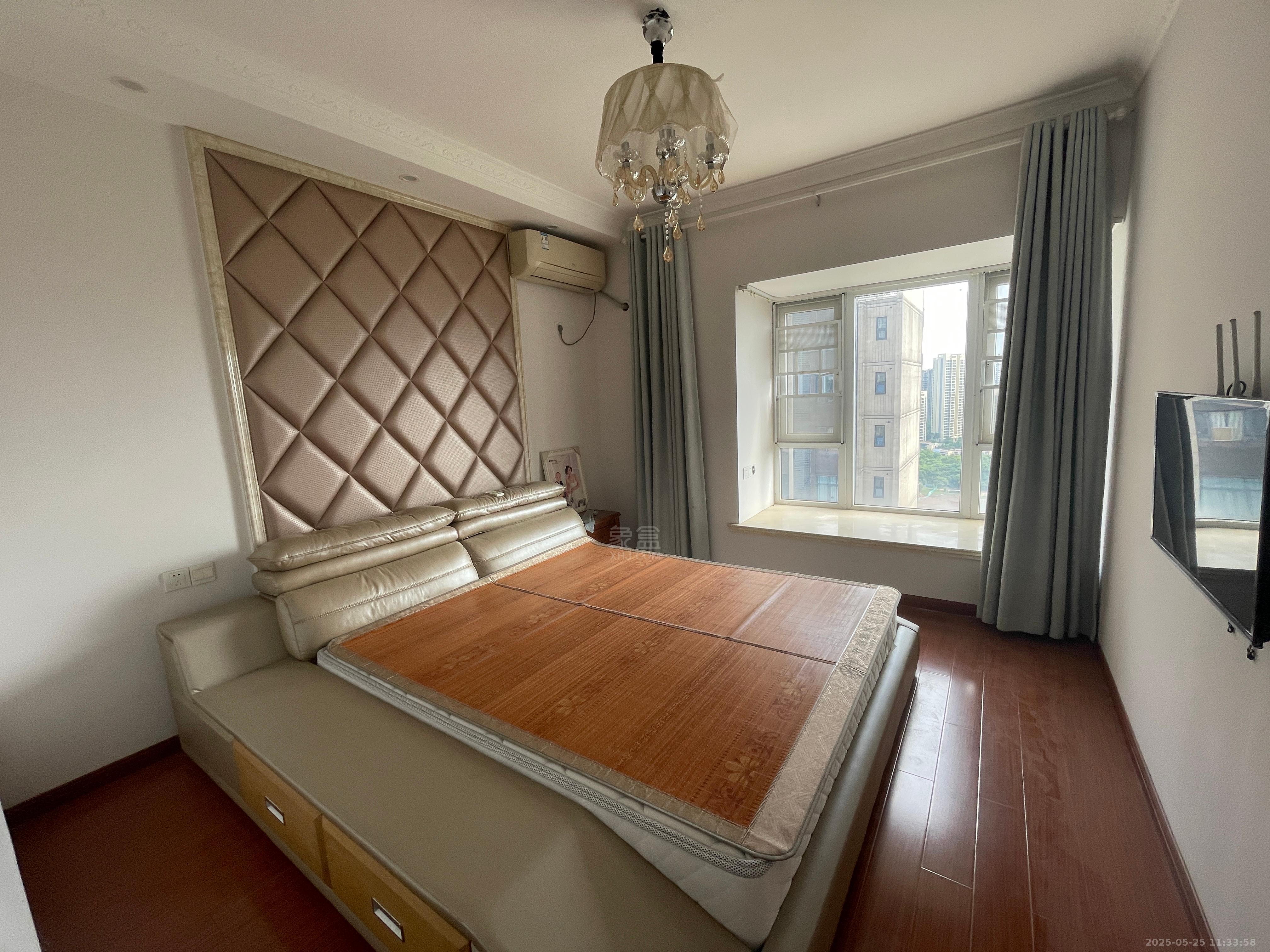 美的城四期 3室2厅2卫 2200.0元/月 美的城四期 3室2厅2卫 2200.0元/月室内图