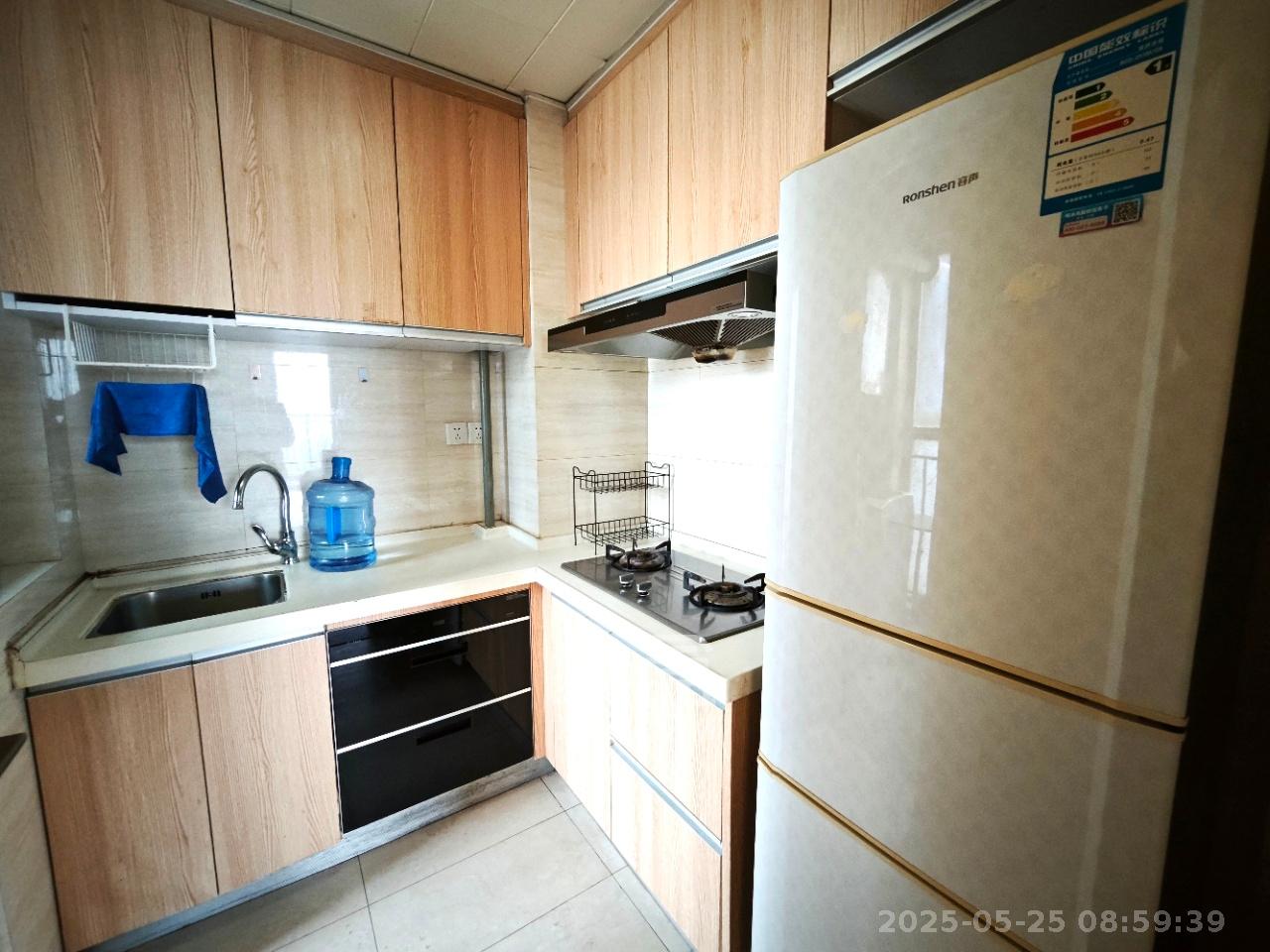 珠江郦城探香里 2室2厅1卫 2300.0元/月 珠江郦城探香里 2室2厅1卫 2300.0元/月室内图