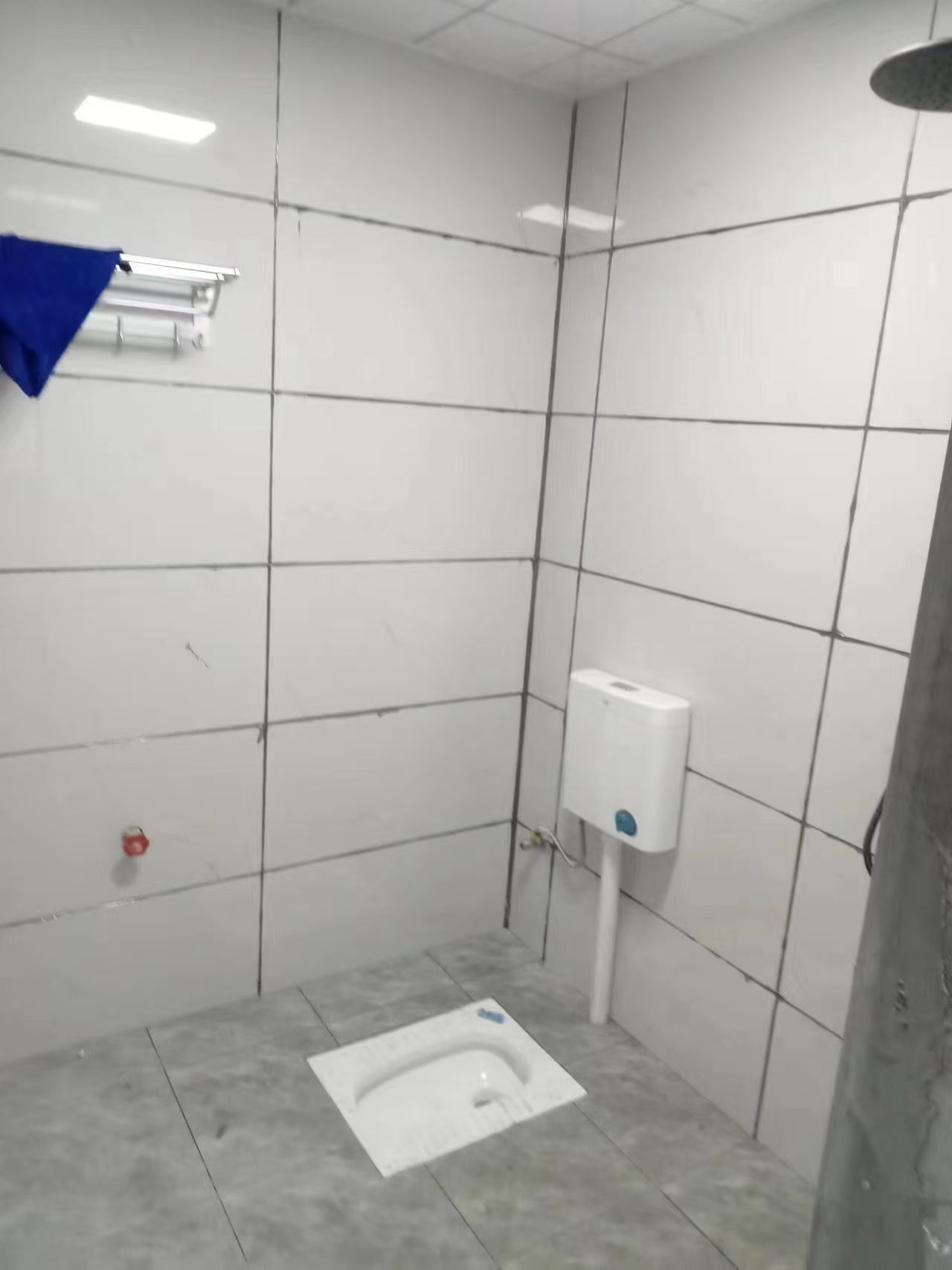 华南城市广场  1室0厅0卫    2000.0元/月 华南城市广场  1室0厅0卫    2000.0元/月室内图