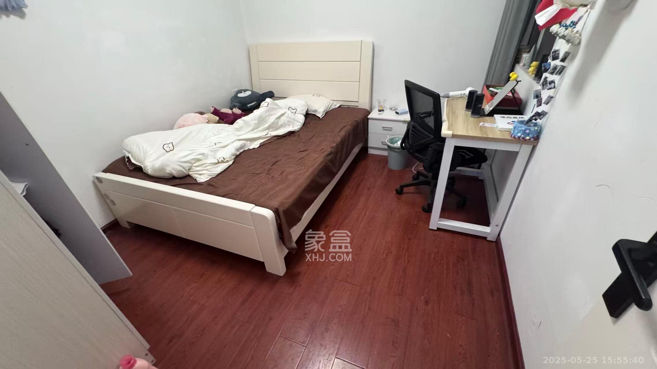 金地格林公馆  3室2厅1卫   2800.00元/月室内图