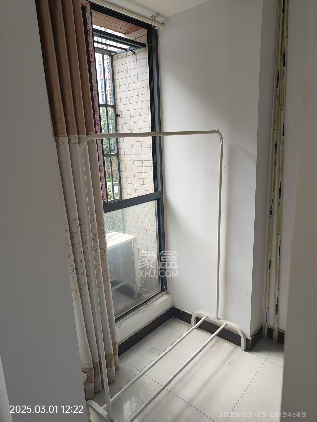 中建芙蓉工社  1室1厅1卫   1200.00元/月