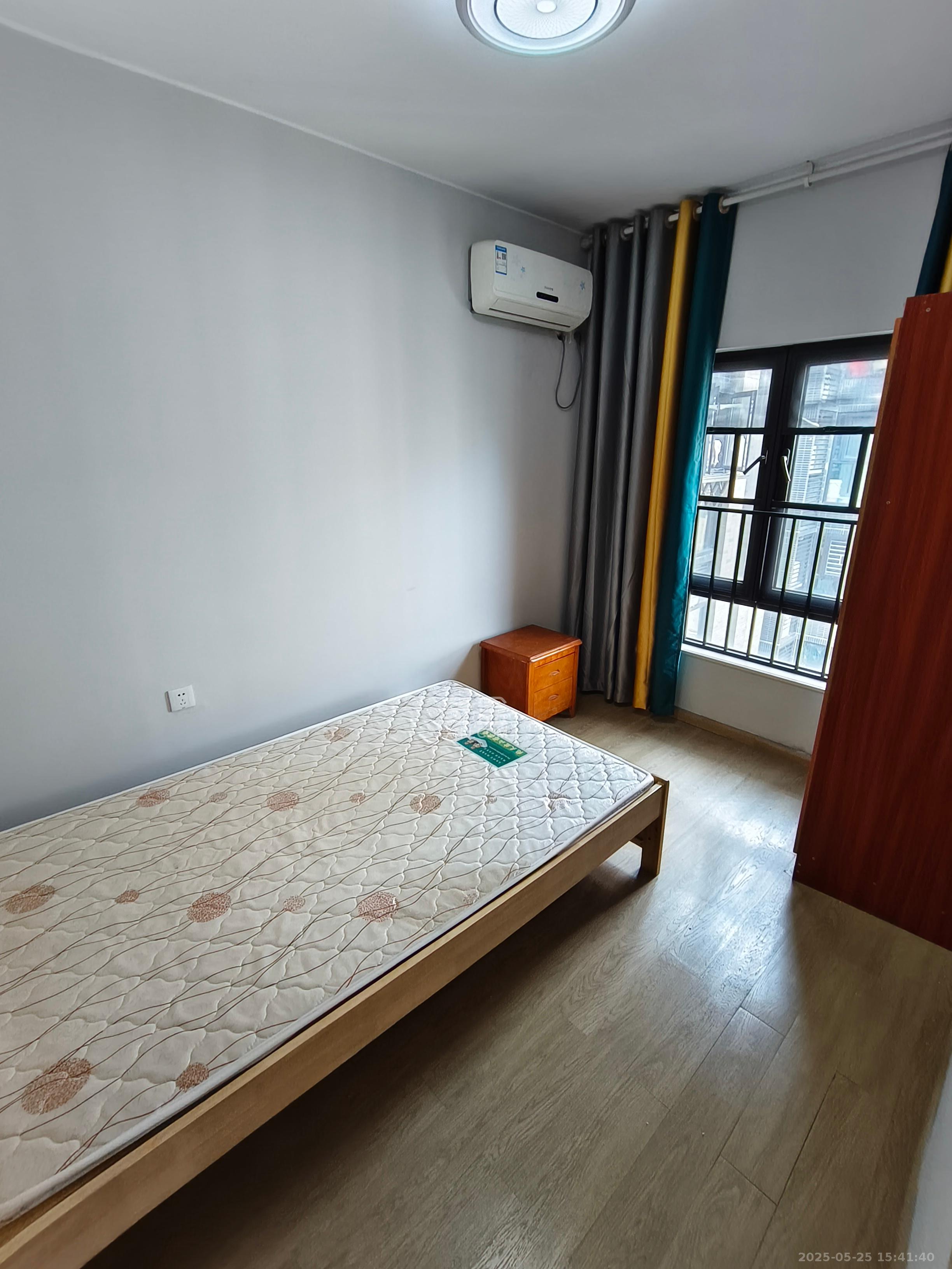 时代倾城三期  2室2厅1卫   1800.00元/月室内图